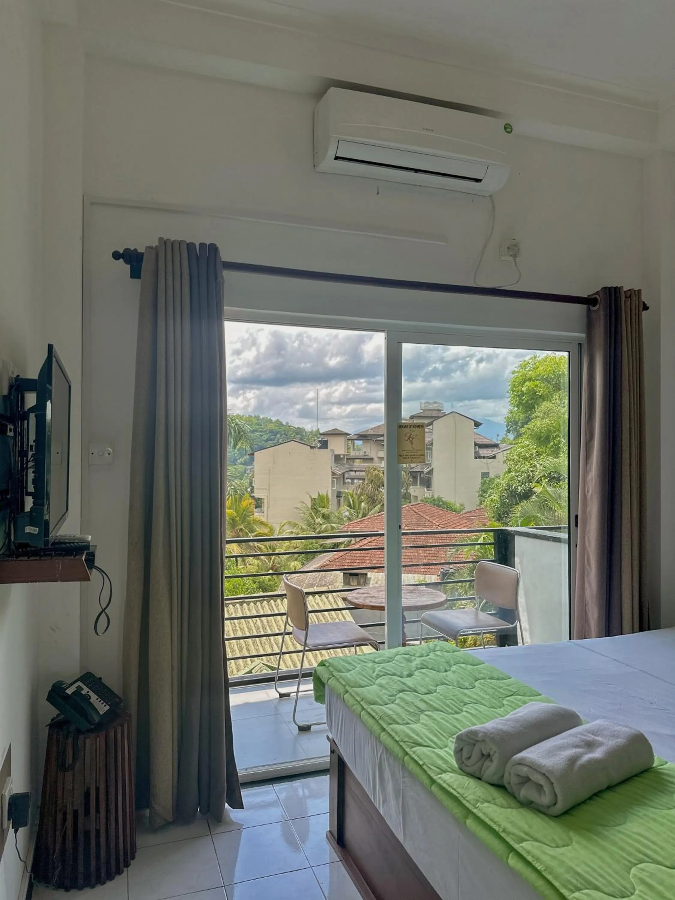 Kandy Forest Villa Hotel