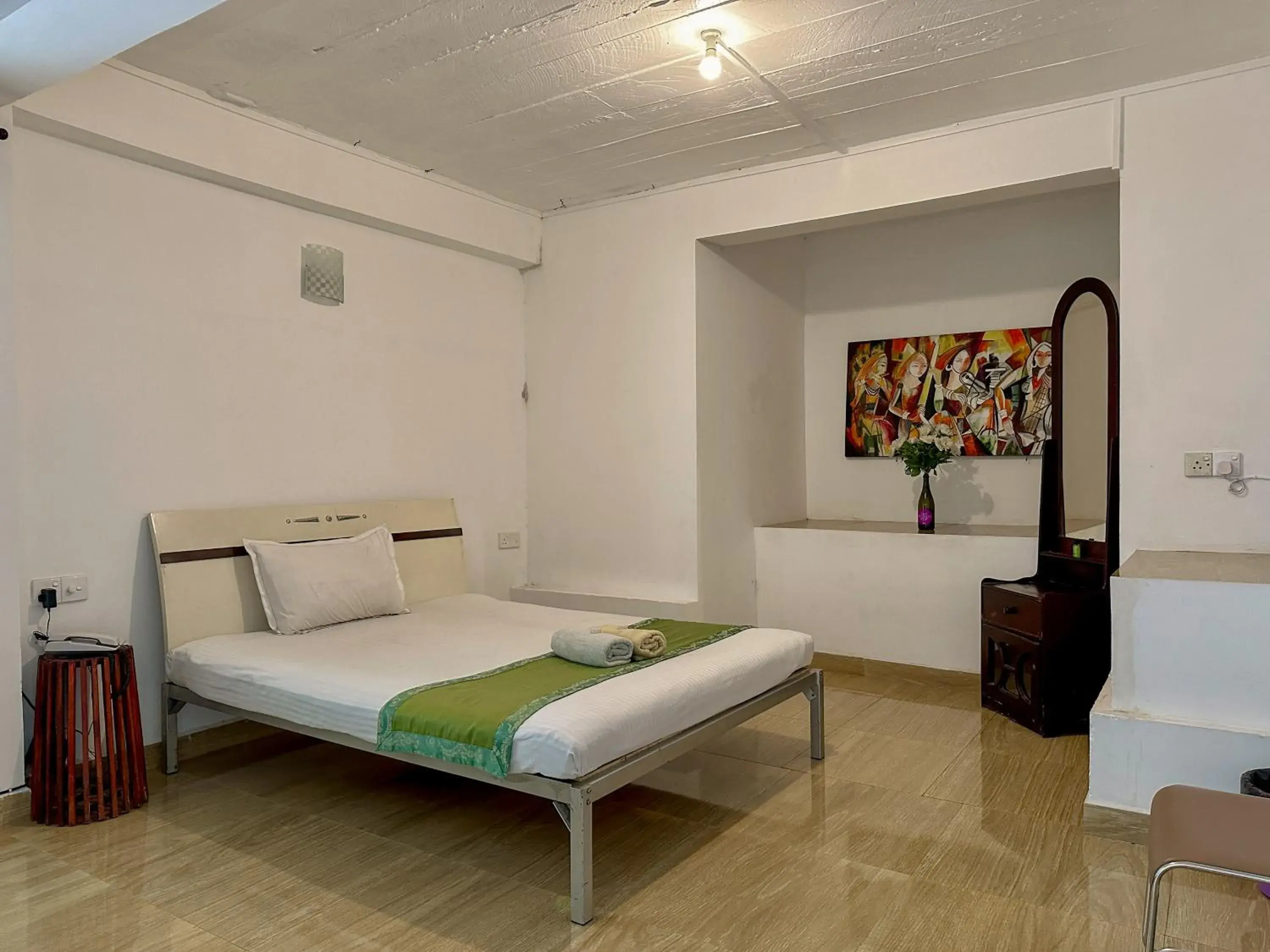 Budget Double Room - single occupancy in Kandy Forest Villa Hotel Budget Double Room - single occupancy in Kandy Forest Villa Hotel