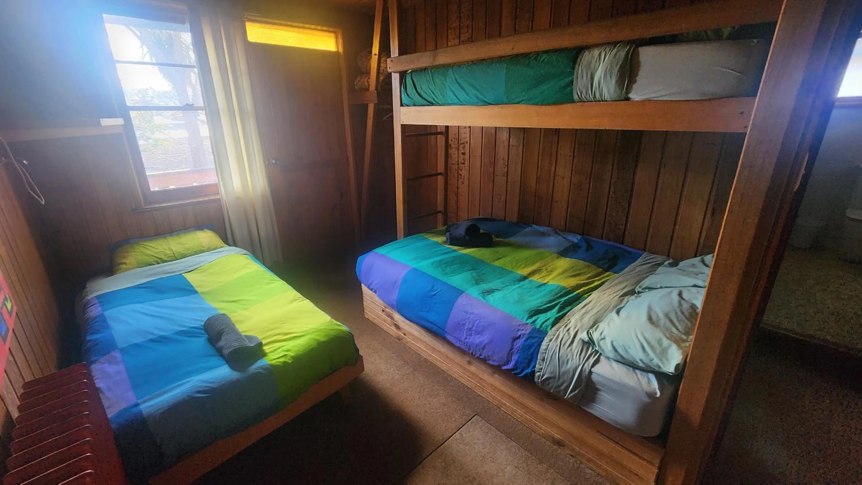 Bed in Bunkhouse Motel Cooma