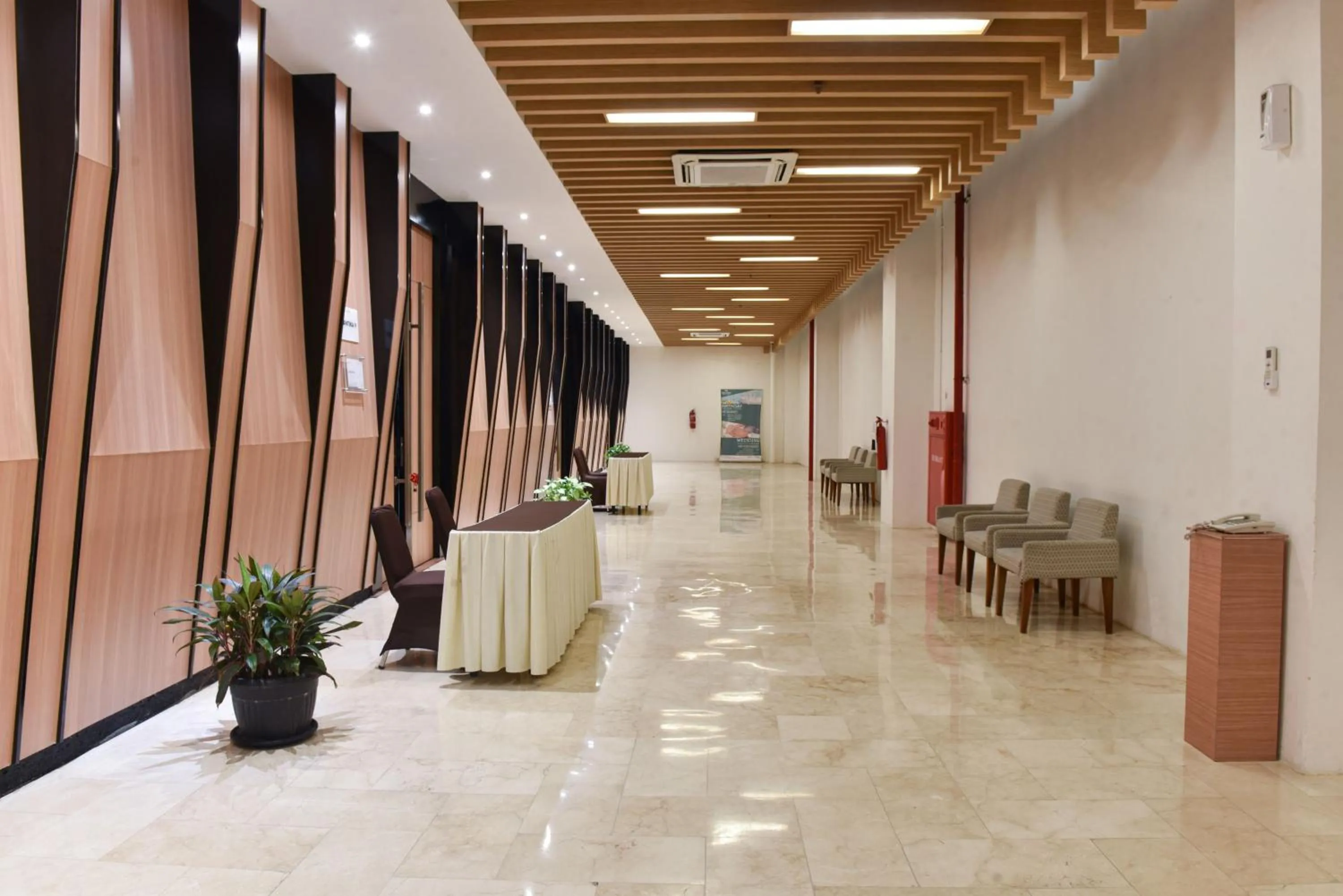 Banquet/Function facilities in Hotel Santika Mega City Bekasi