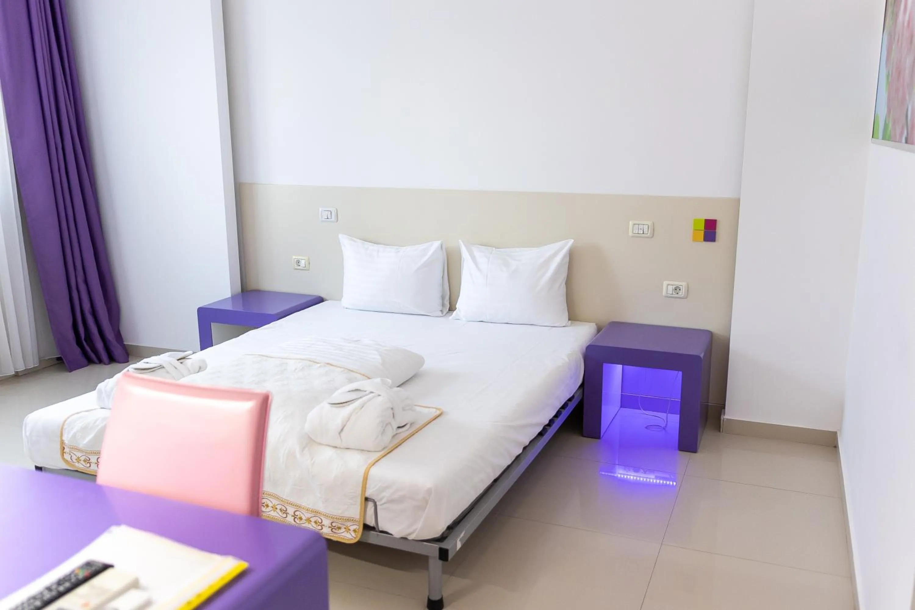 Bed in Hotel Christina Plus