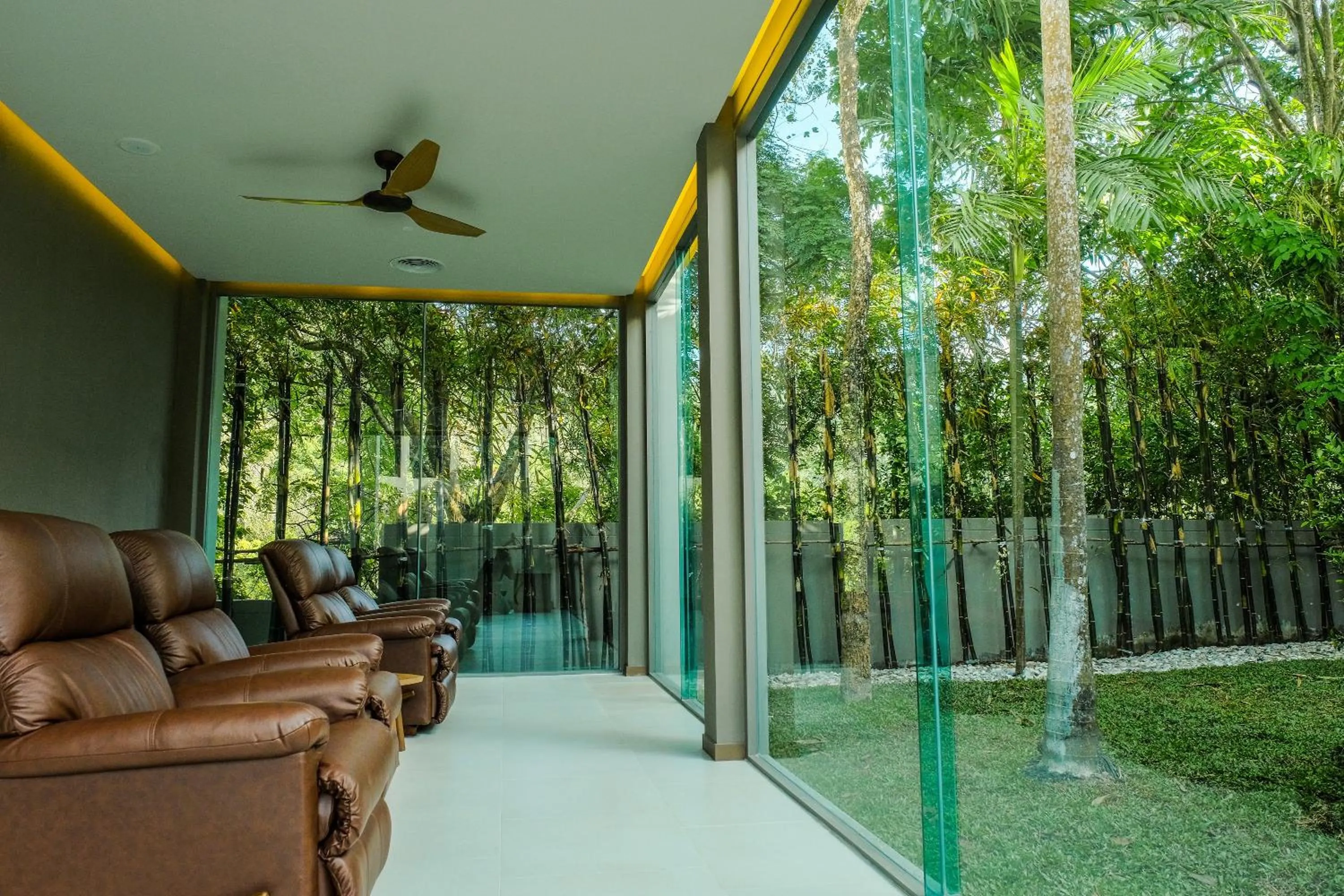 Massage in Fusion Suites Phuket Patong