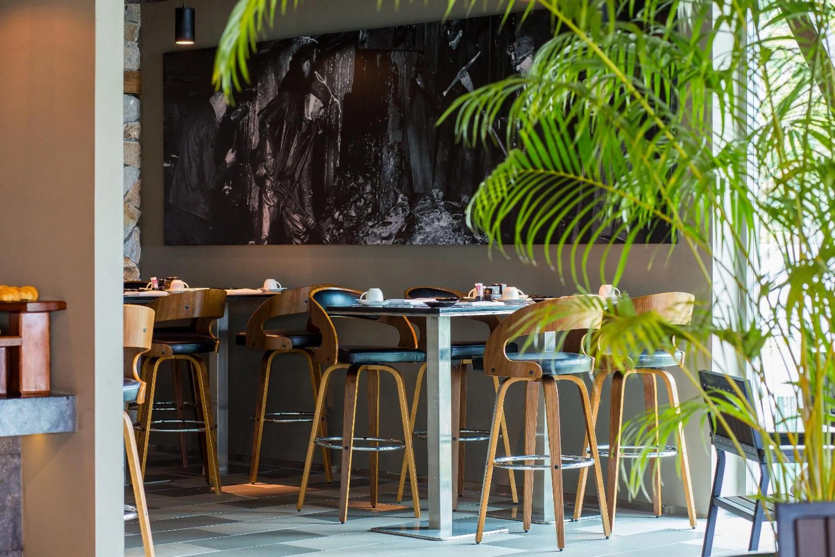 Restaurant/places to eat in Fusion Suites Phuket Patong