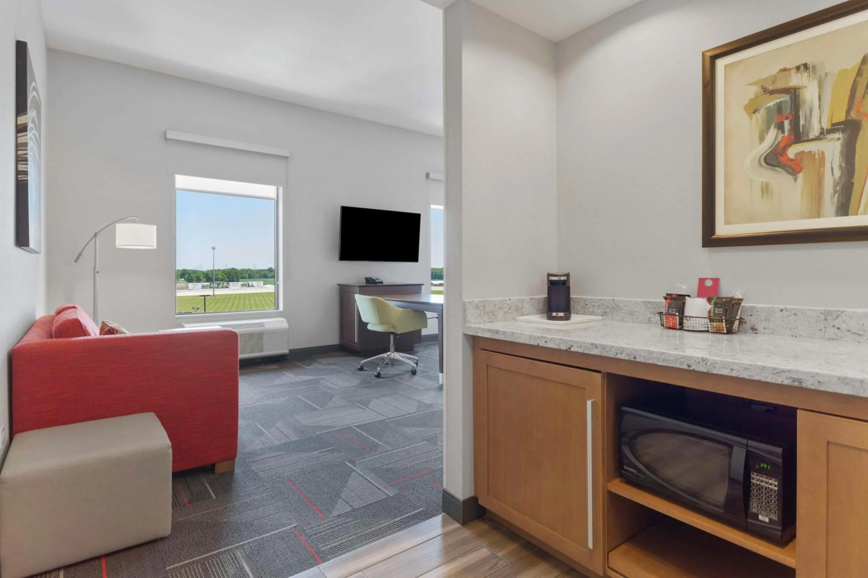 Kitchen or kitchenette in Hampton Inn & Suites Columbus Scioto Downs