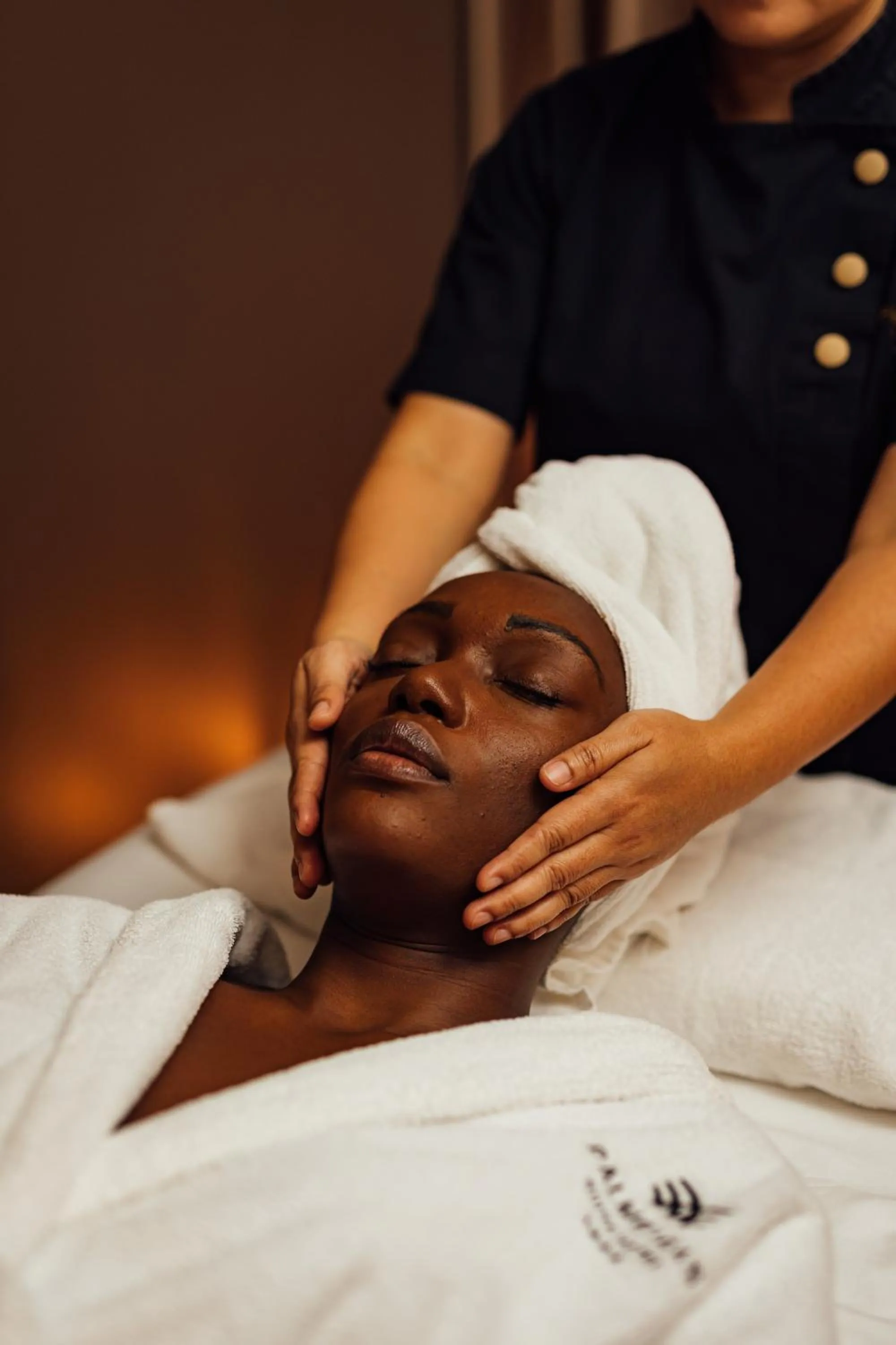 Massage in Palmeiras Suite Hotel
