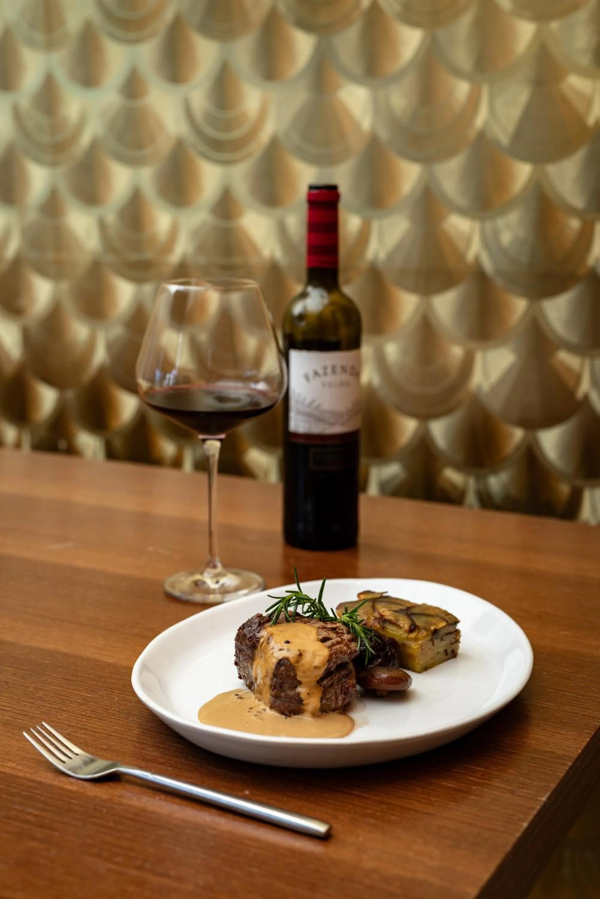 Food and drinks in Palmeiras Suite Hotel