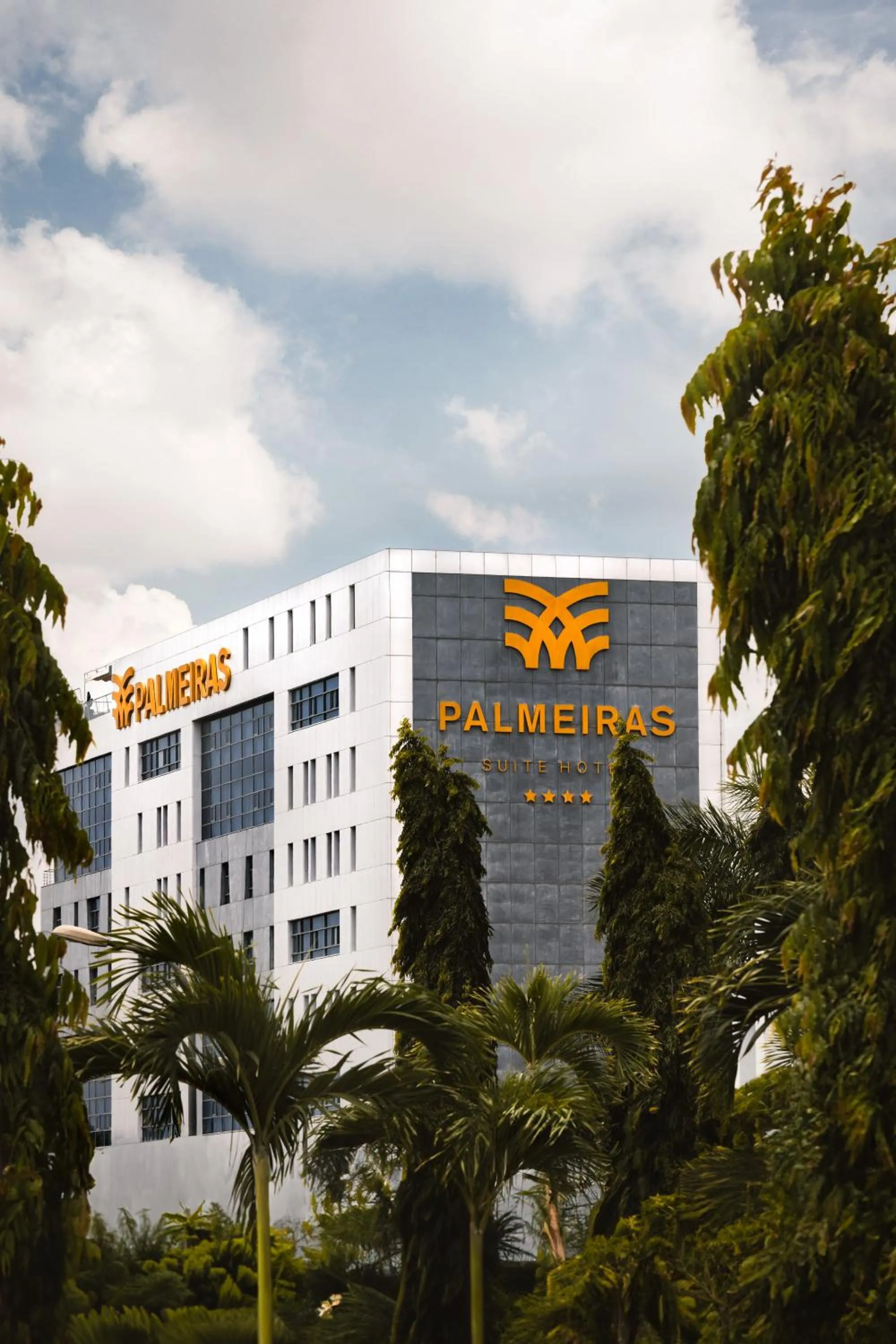 Palmeiras Suite Hotel