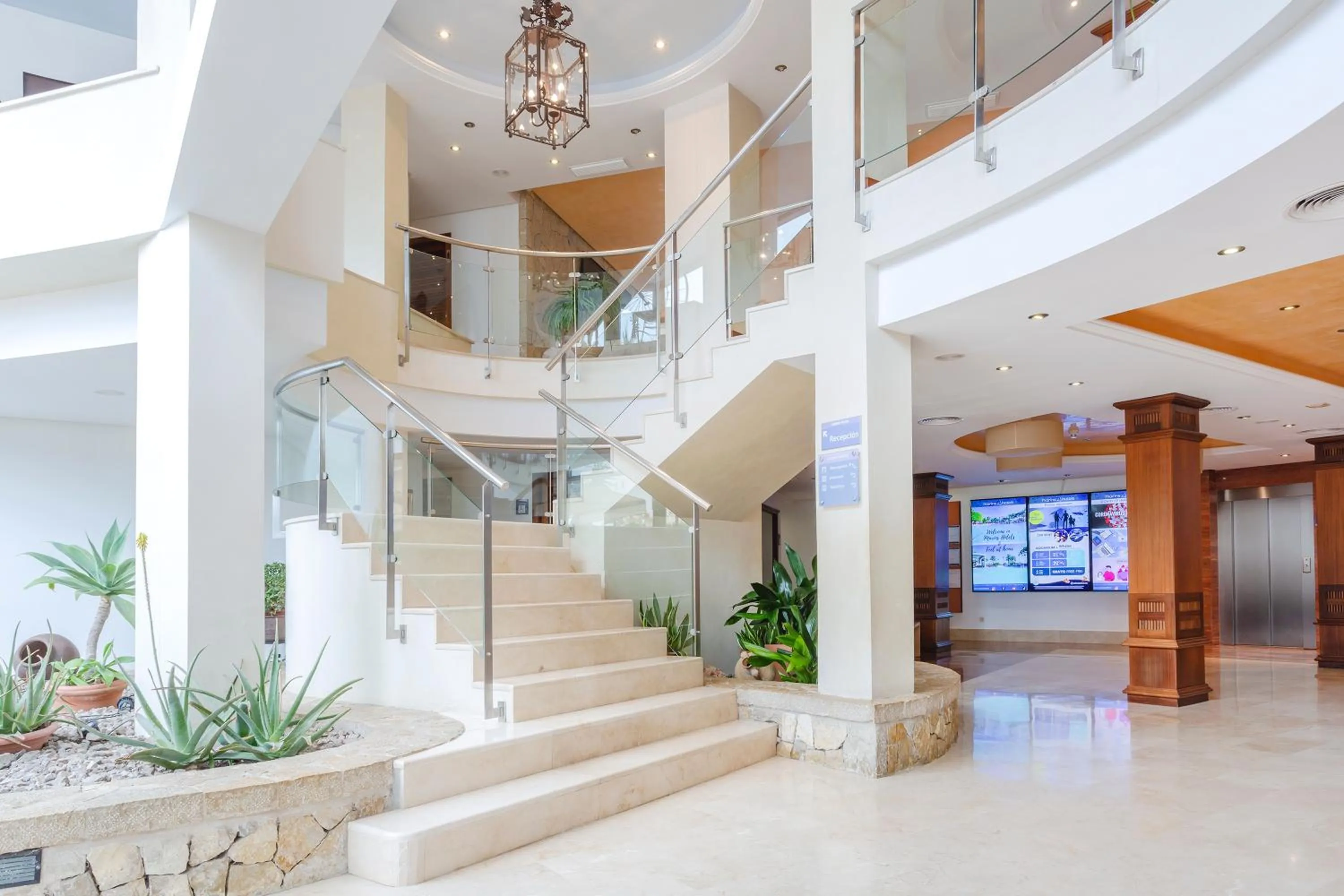 Property building in Marins Playa