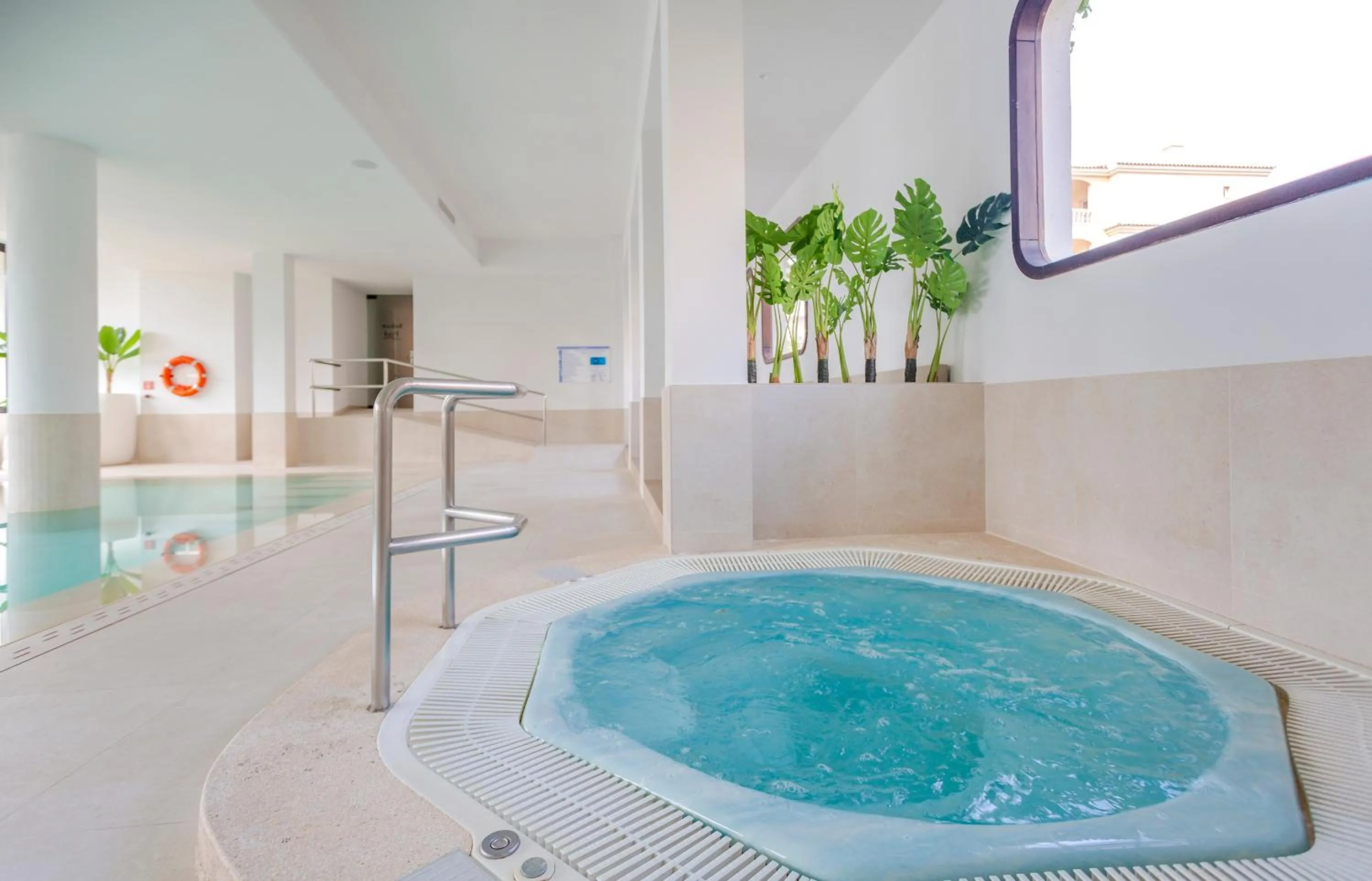 Hot Tub in Marins Playa