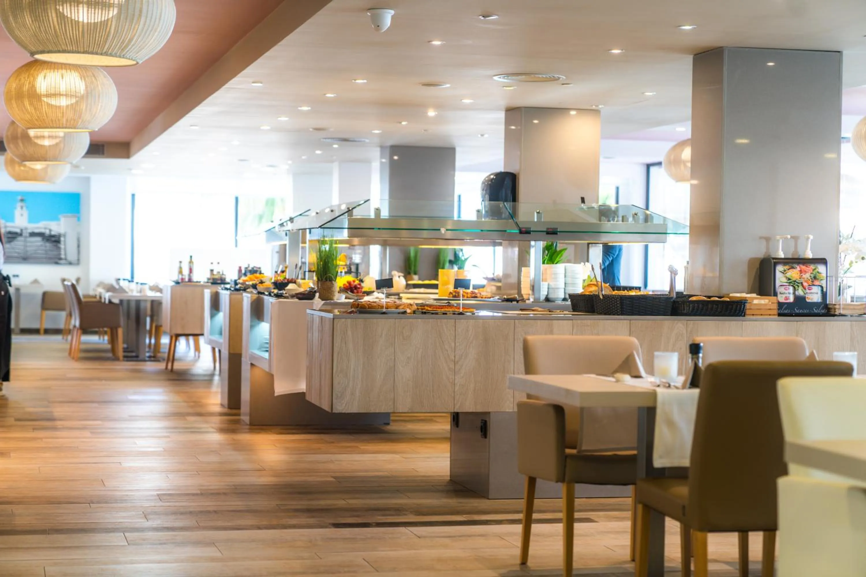 Restaurant/places to eat in Marins Playa