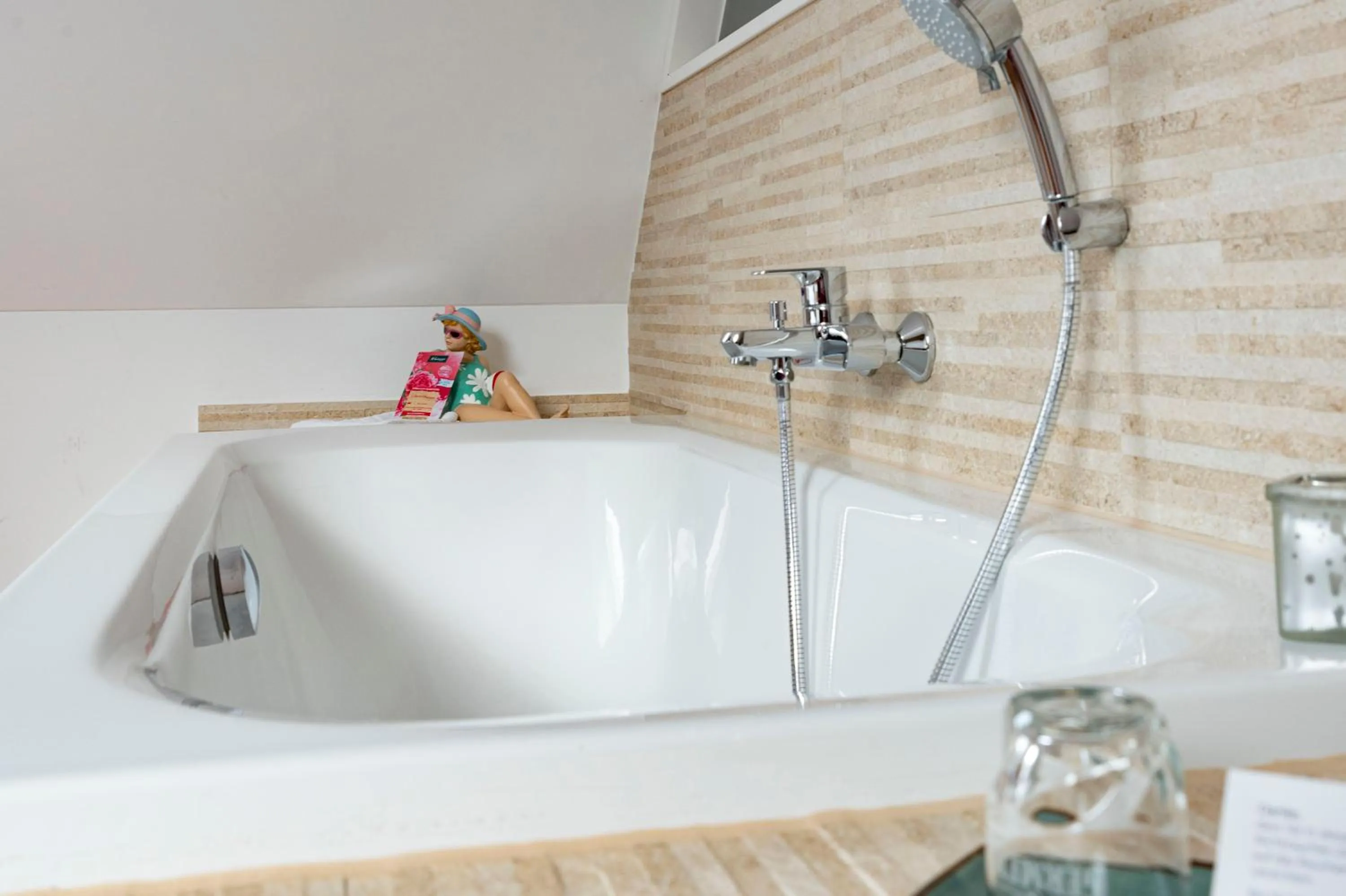 Bath in Hotel ten Hoopen Restaurant Deele