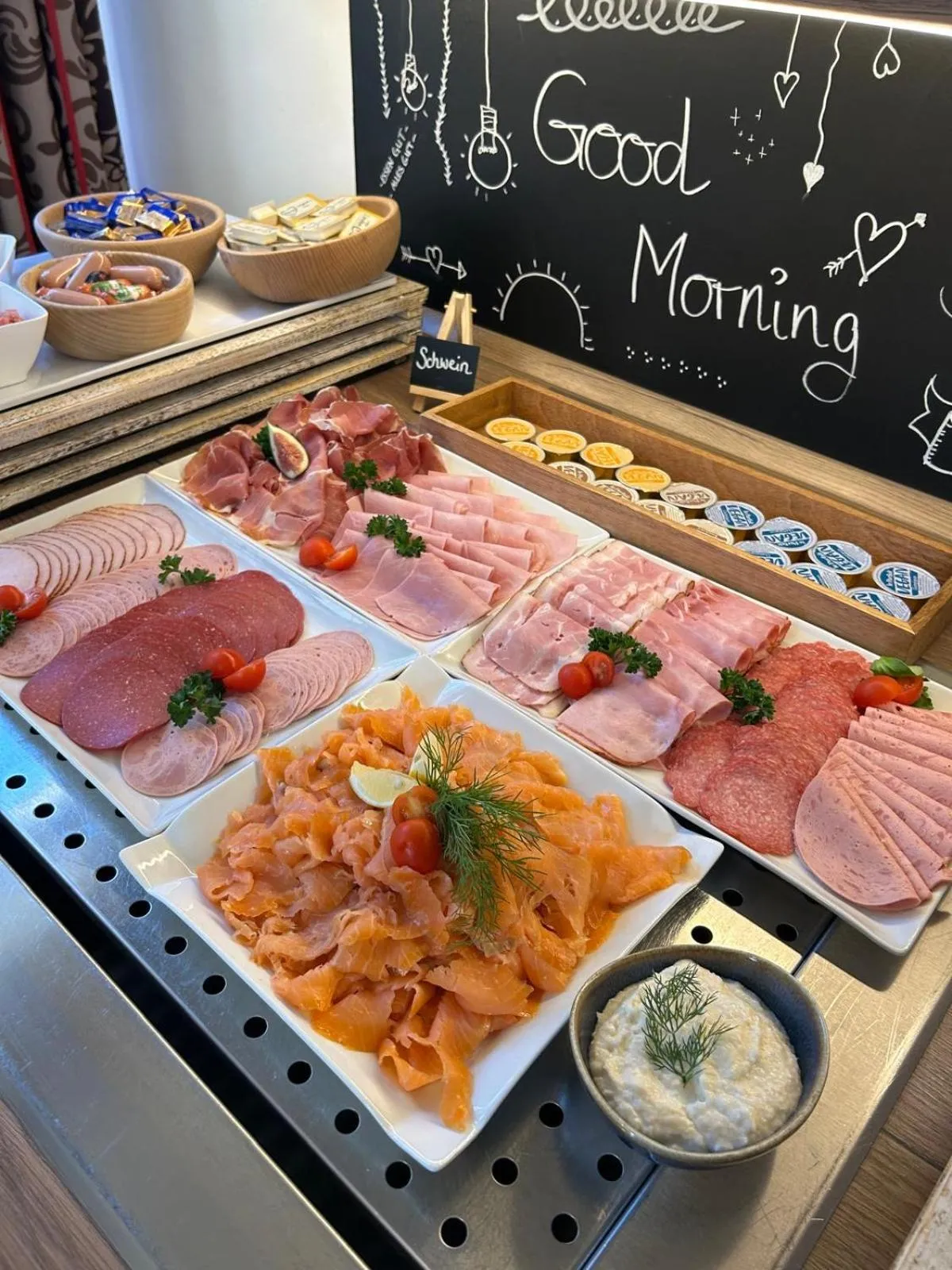 Breakfast in Hotel ten Hoopen Restaurant Deele