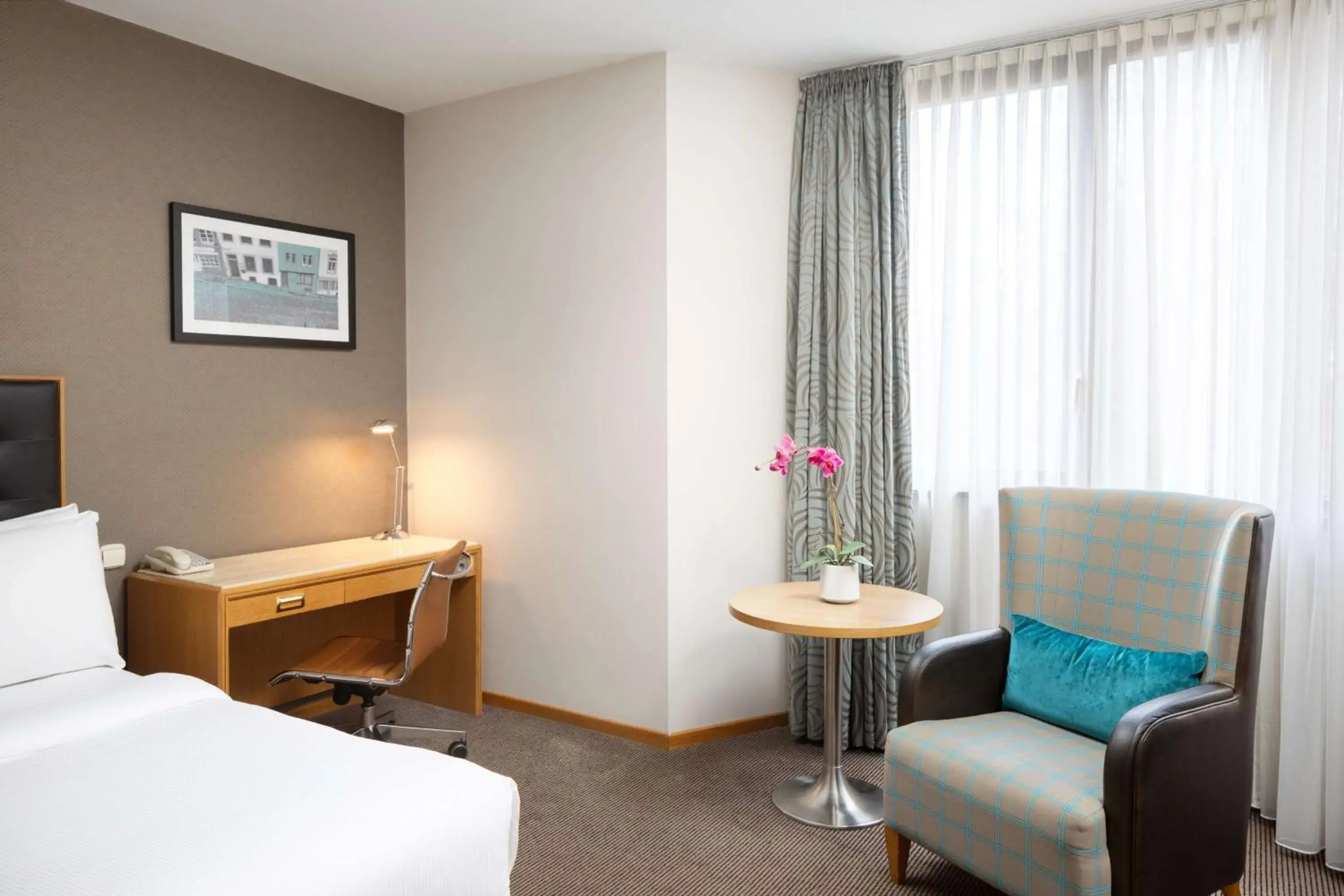 Superior Queen Room in DoubleTree by Hilton Luxembourg Superior Queen Room in DoubleTree by Hilton Luxembourg