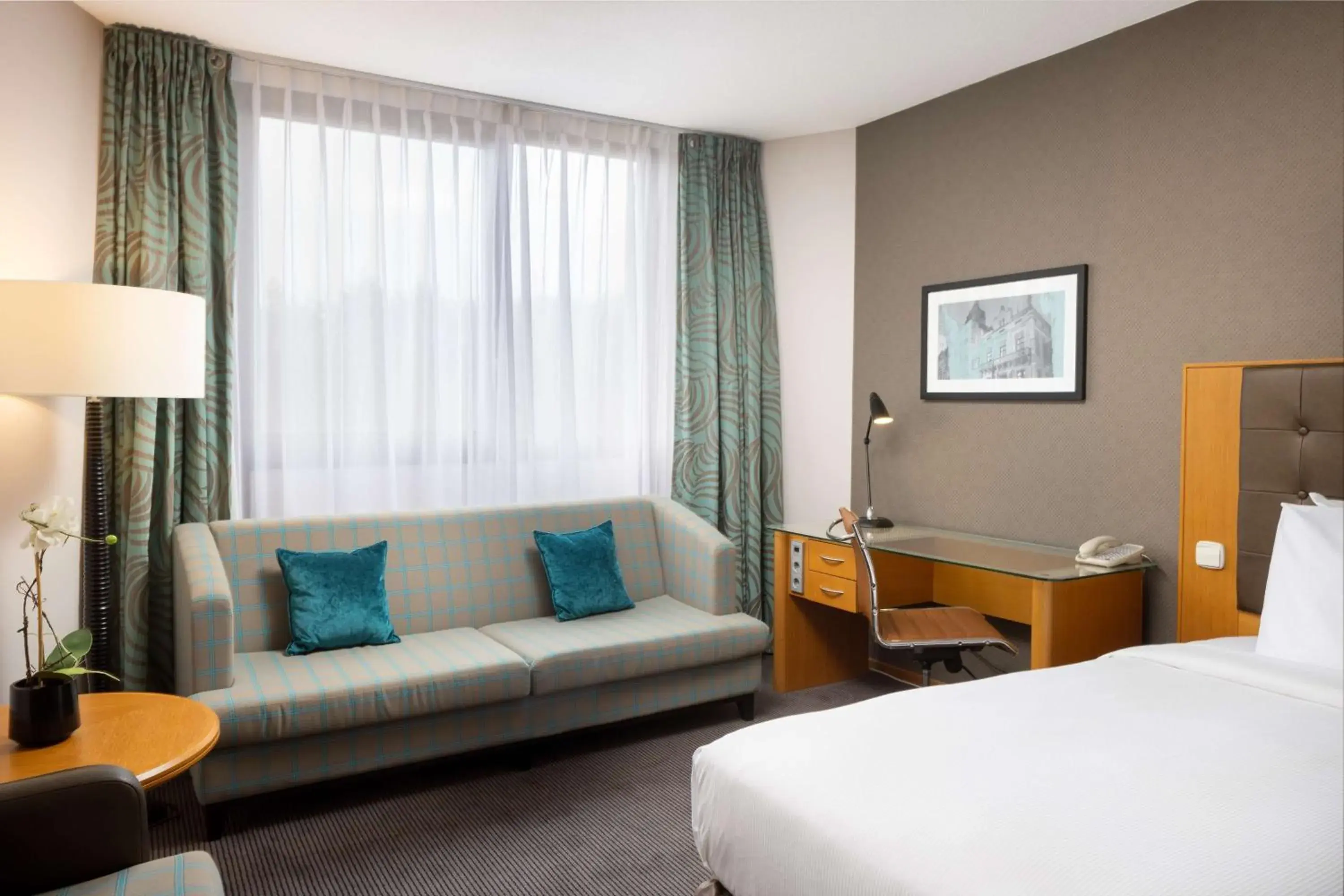 Superior Twin Room in DoubleTree by Hilton Luxembourg Superior Twin Room in DoubleTree by Hilton Luxembourg
