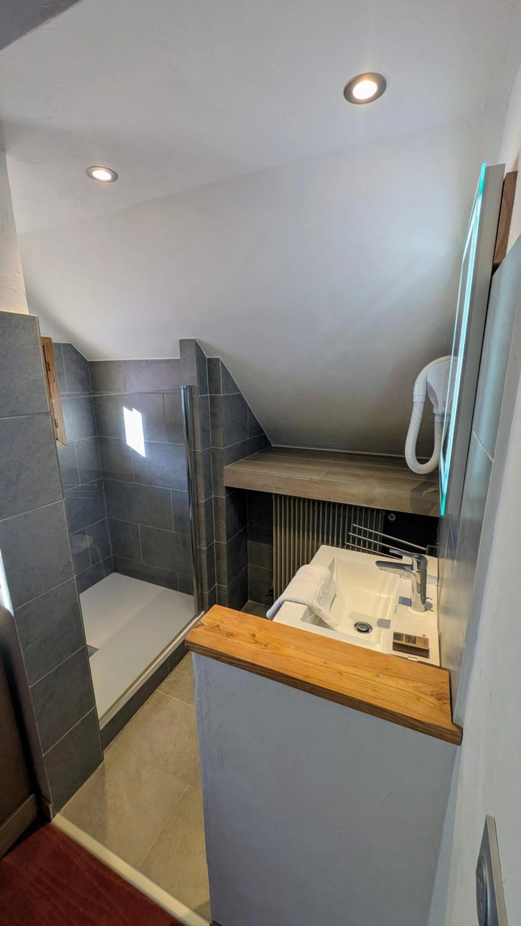 Bathroom in Le Bataclan