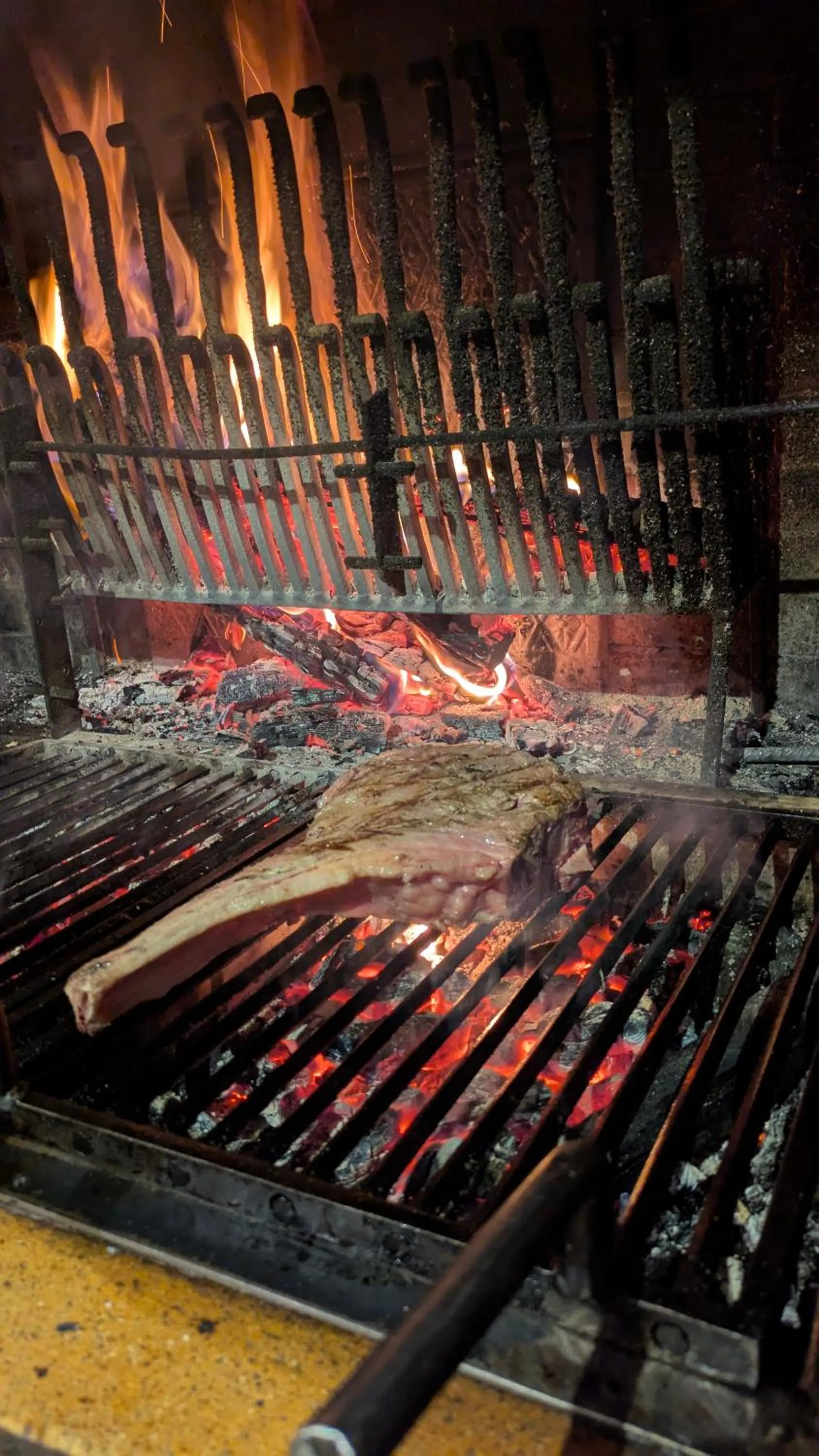 Restaurant/places to eat in Le Bataclan