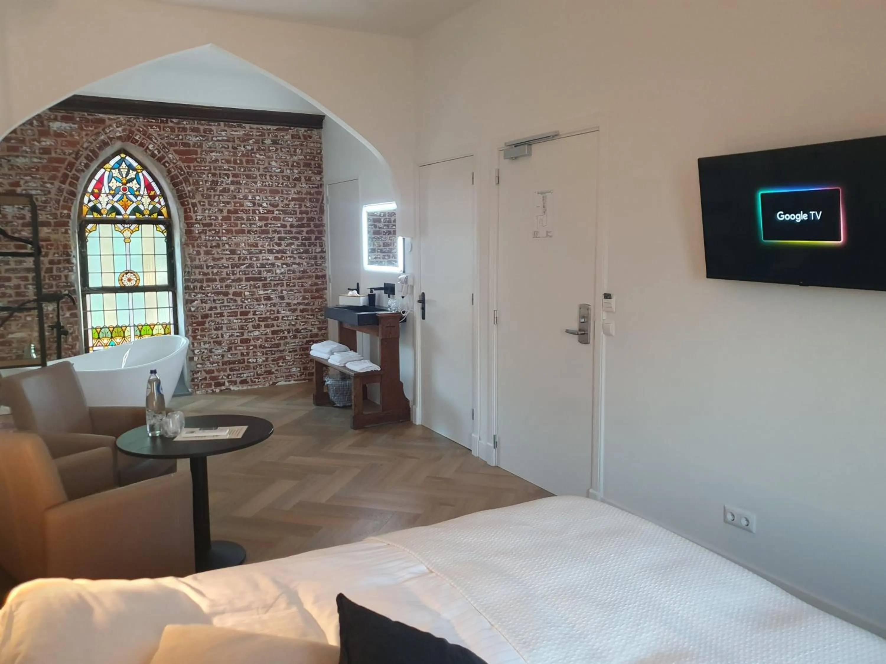 TV and multimedia, Bed in B&B - Eetcafe - Riekelt