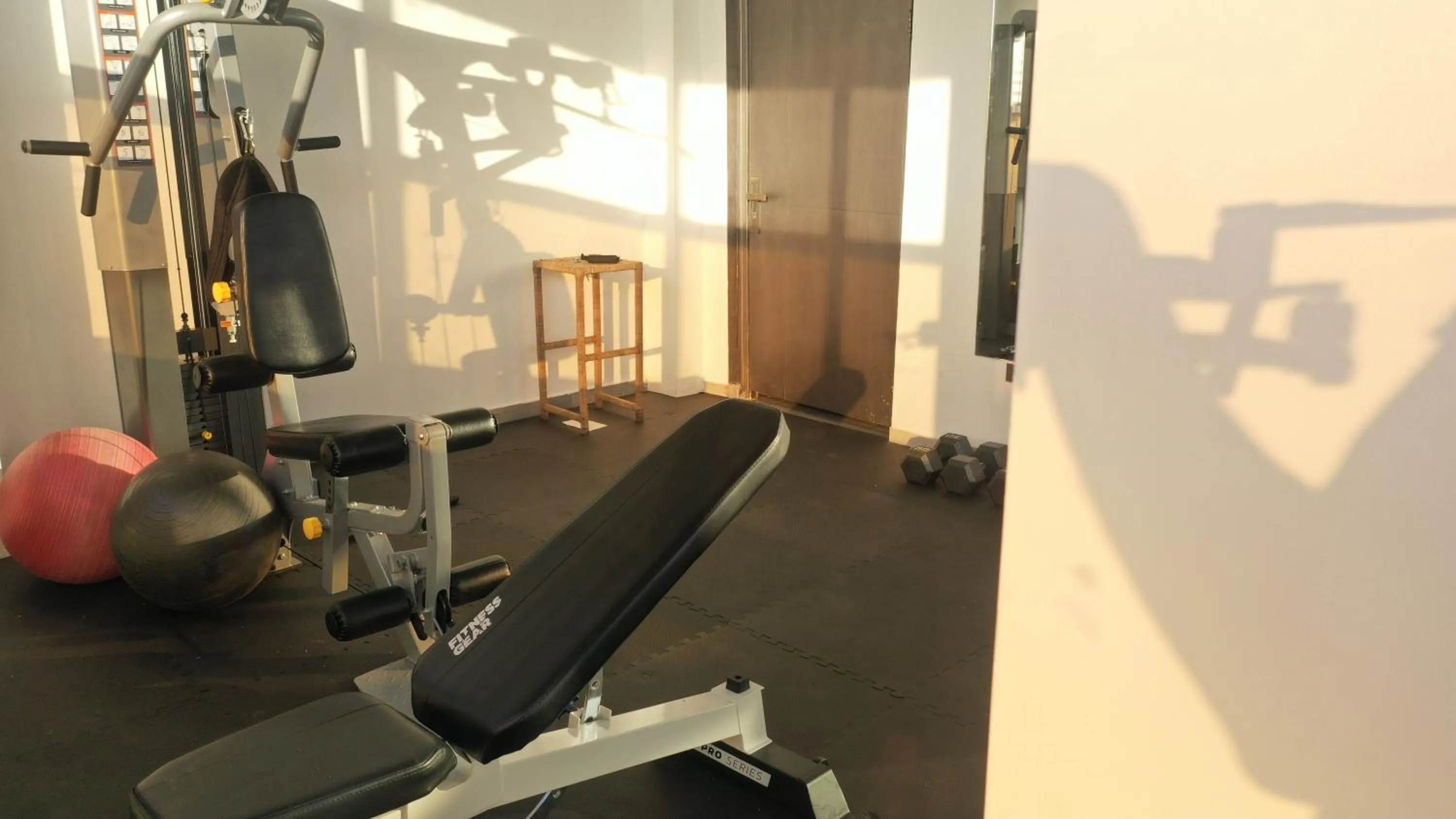 Murex Plaza Hotel & Suites