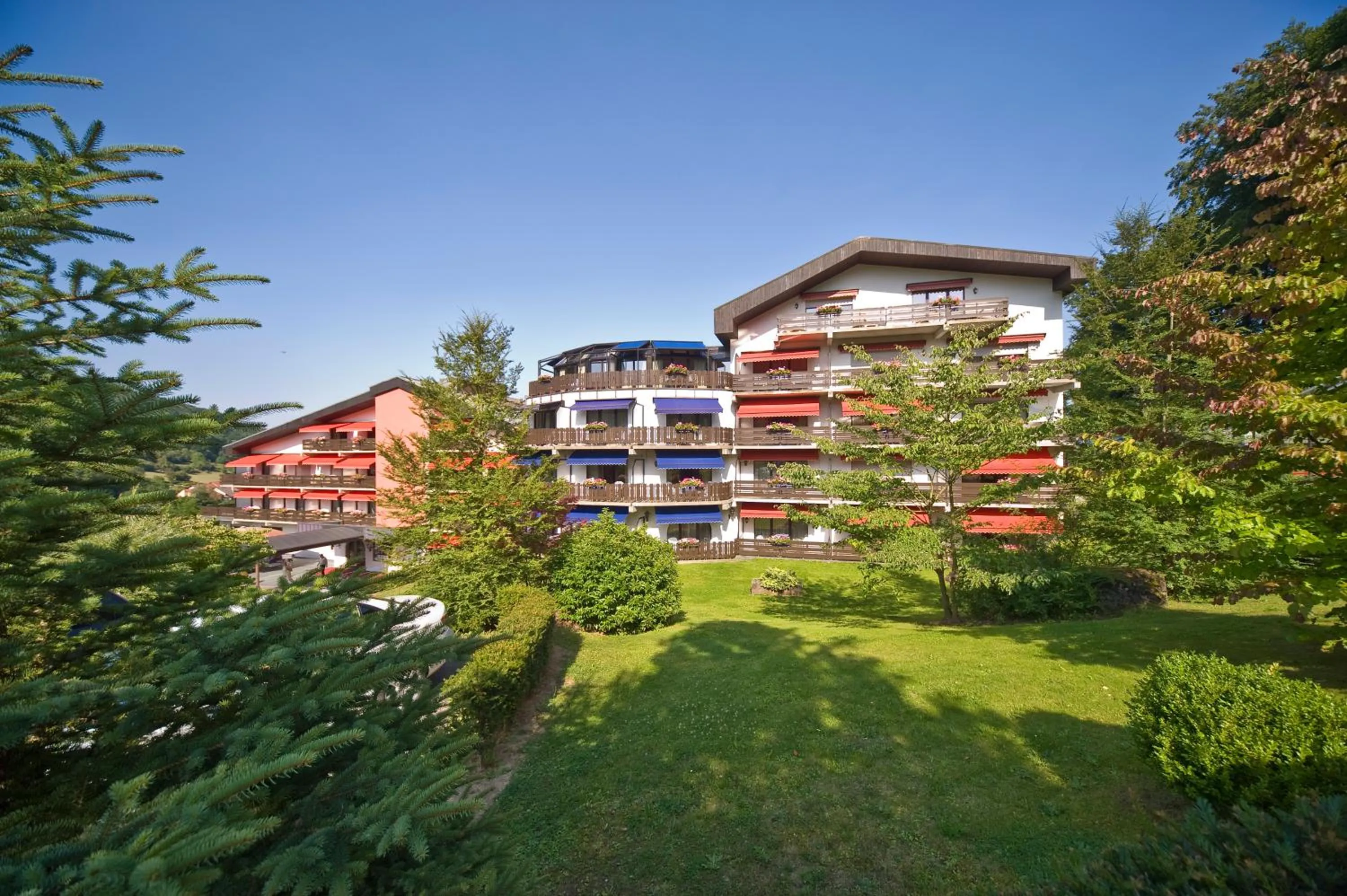 Facade/entrance in Eden au Lac