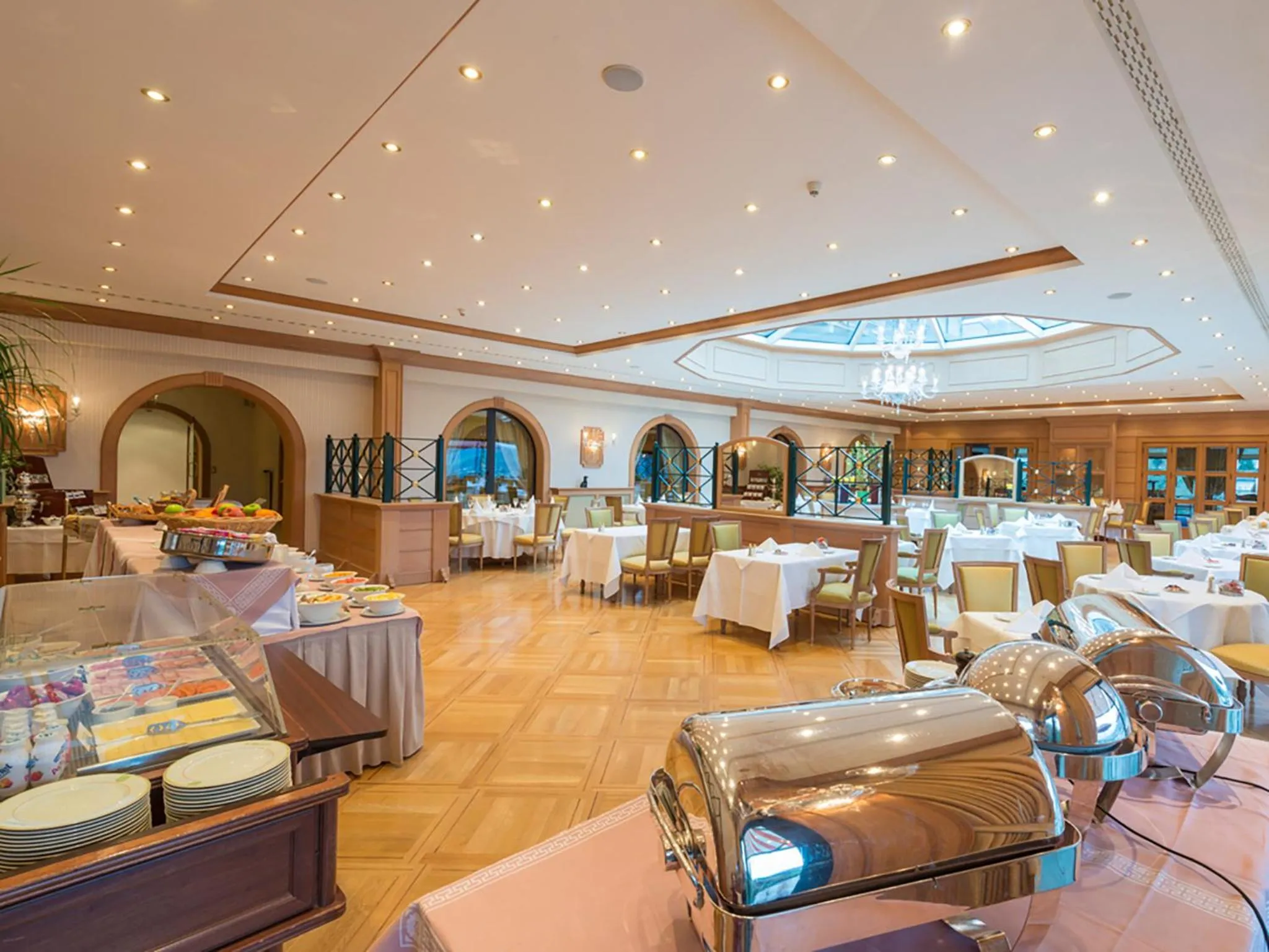 Restaurant/places to eat in Eden au Lac