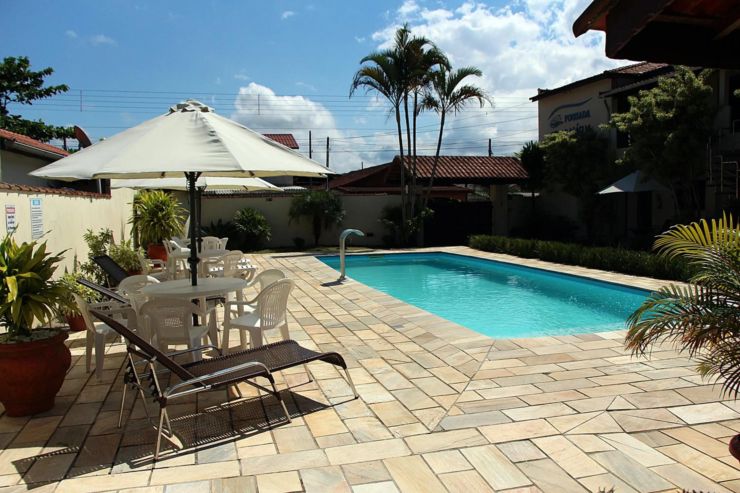 Swimming pool in Pousada Berro D'Água