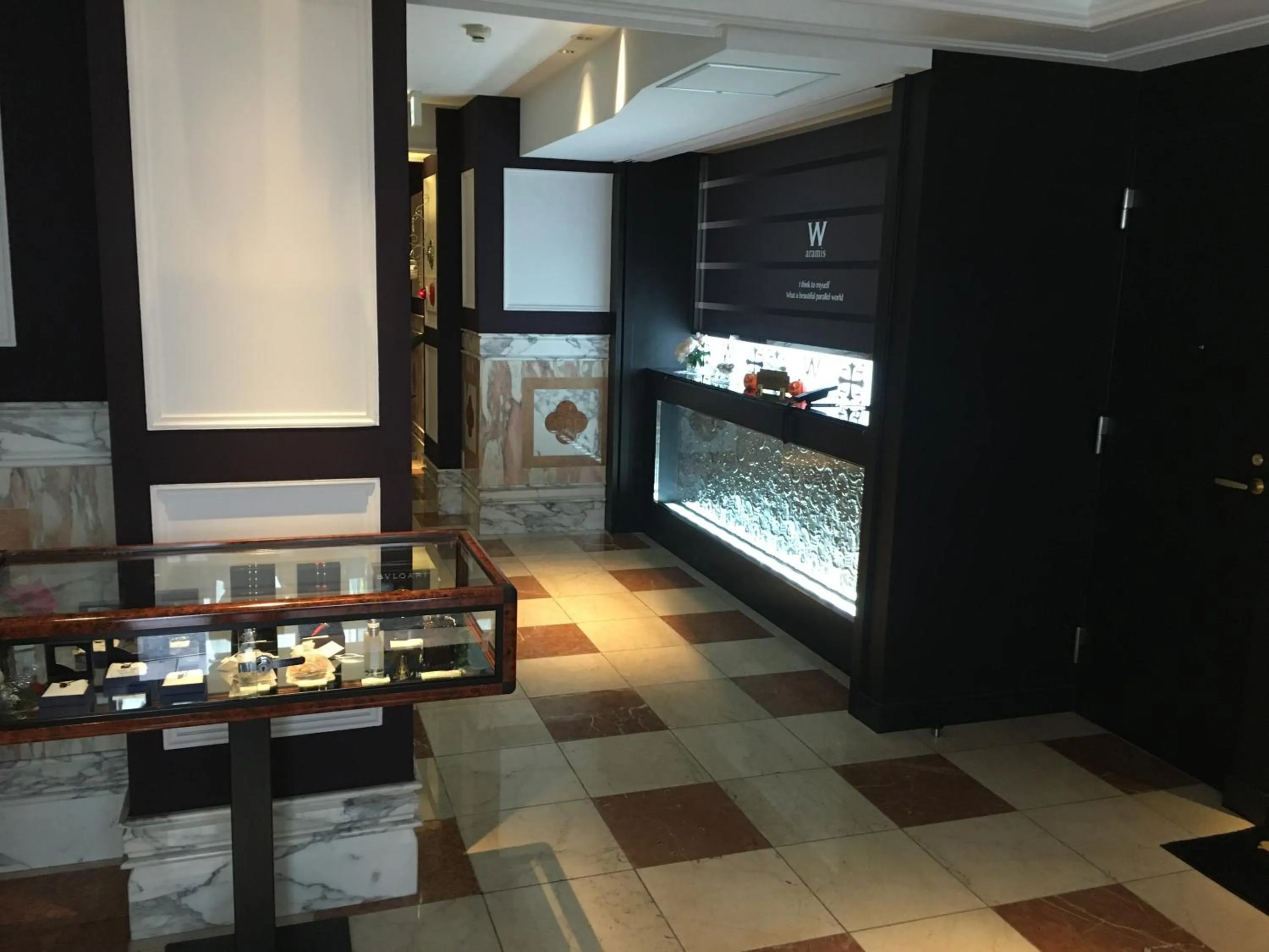 Area and facilities in Hotel W-ARAMIS -W GROUP HOTELS and RESORTS-