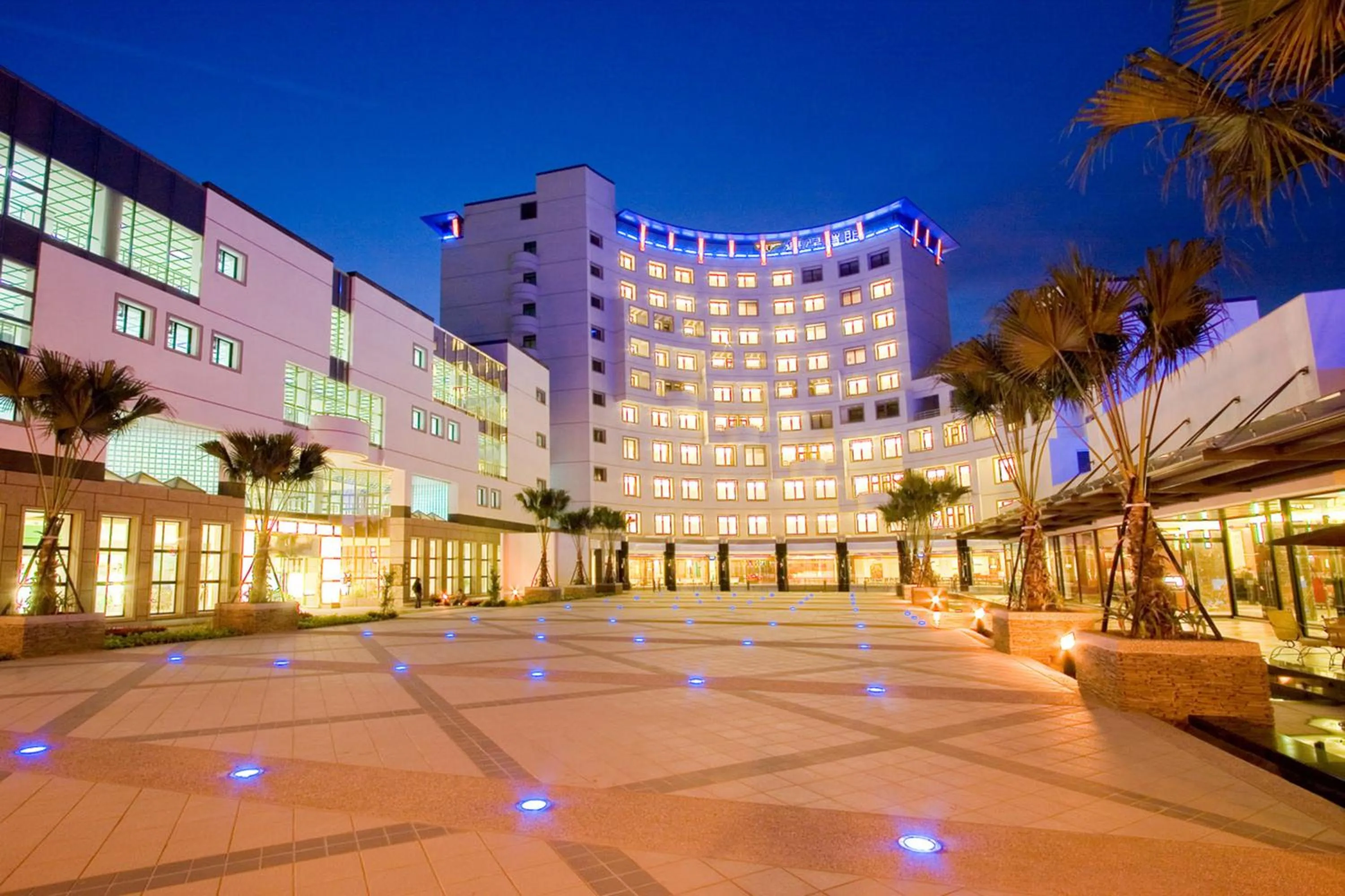 Area and facilities in Garden Villa