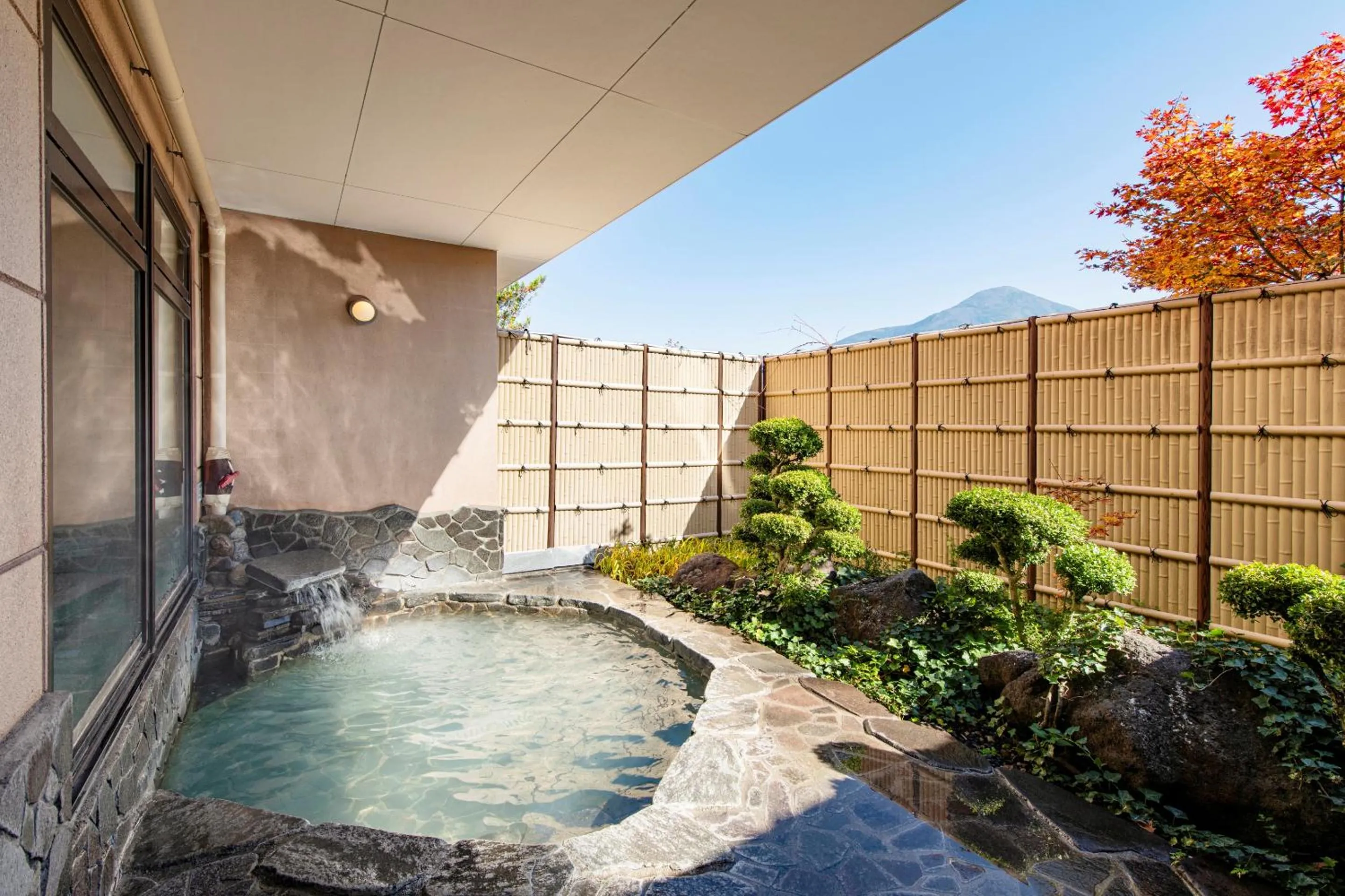 Open Air Bath in Shirakabako Hotel Paipuno Kemuri