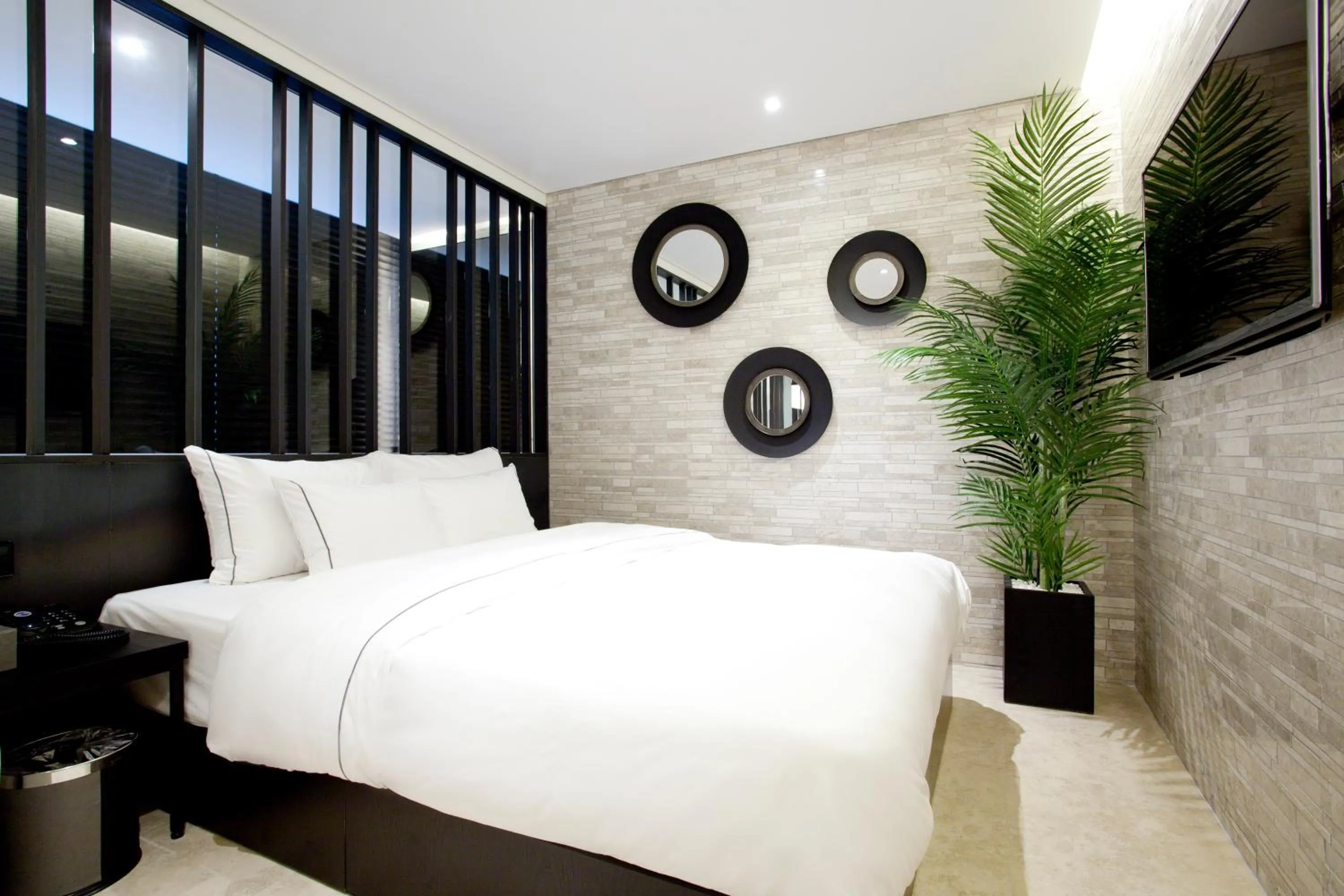 Decorative detail, Bed in Hotel Forestar