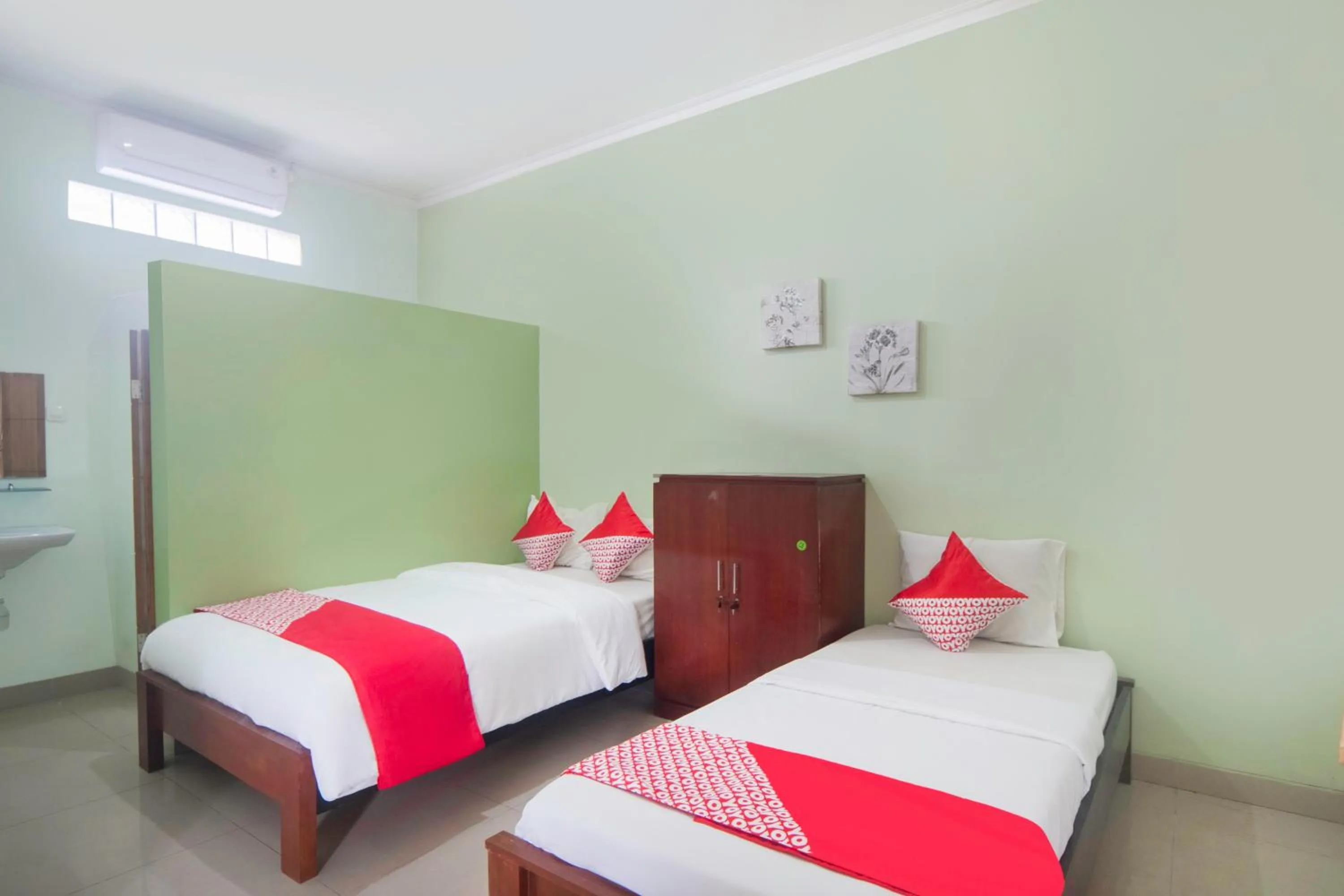 Bedroom in PoLaz (Bed 'n Brew)