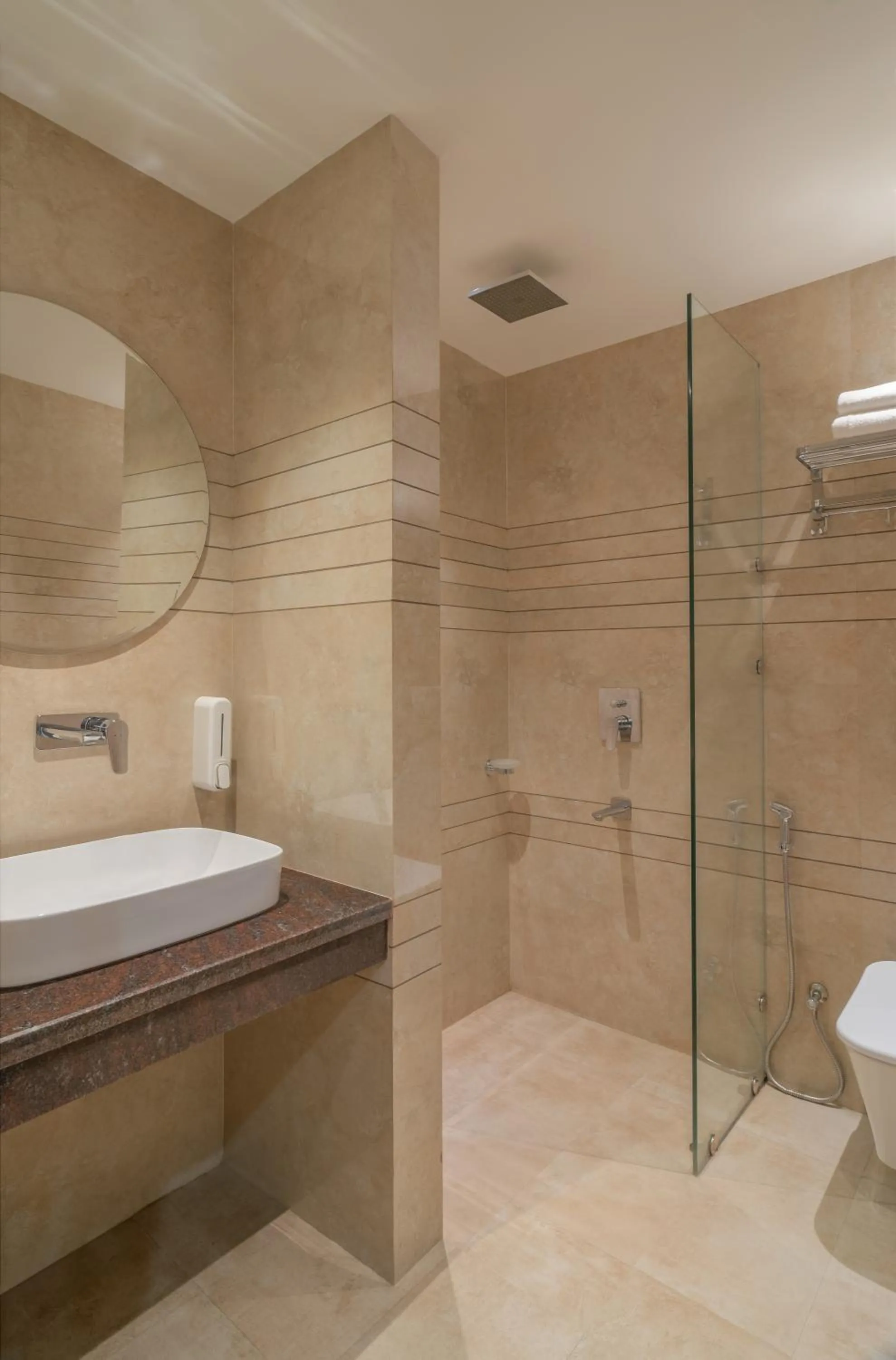 Shower in Hotel Ganga Maiya