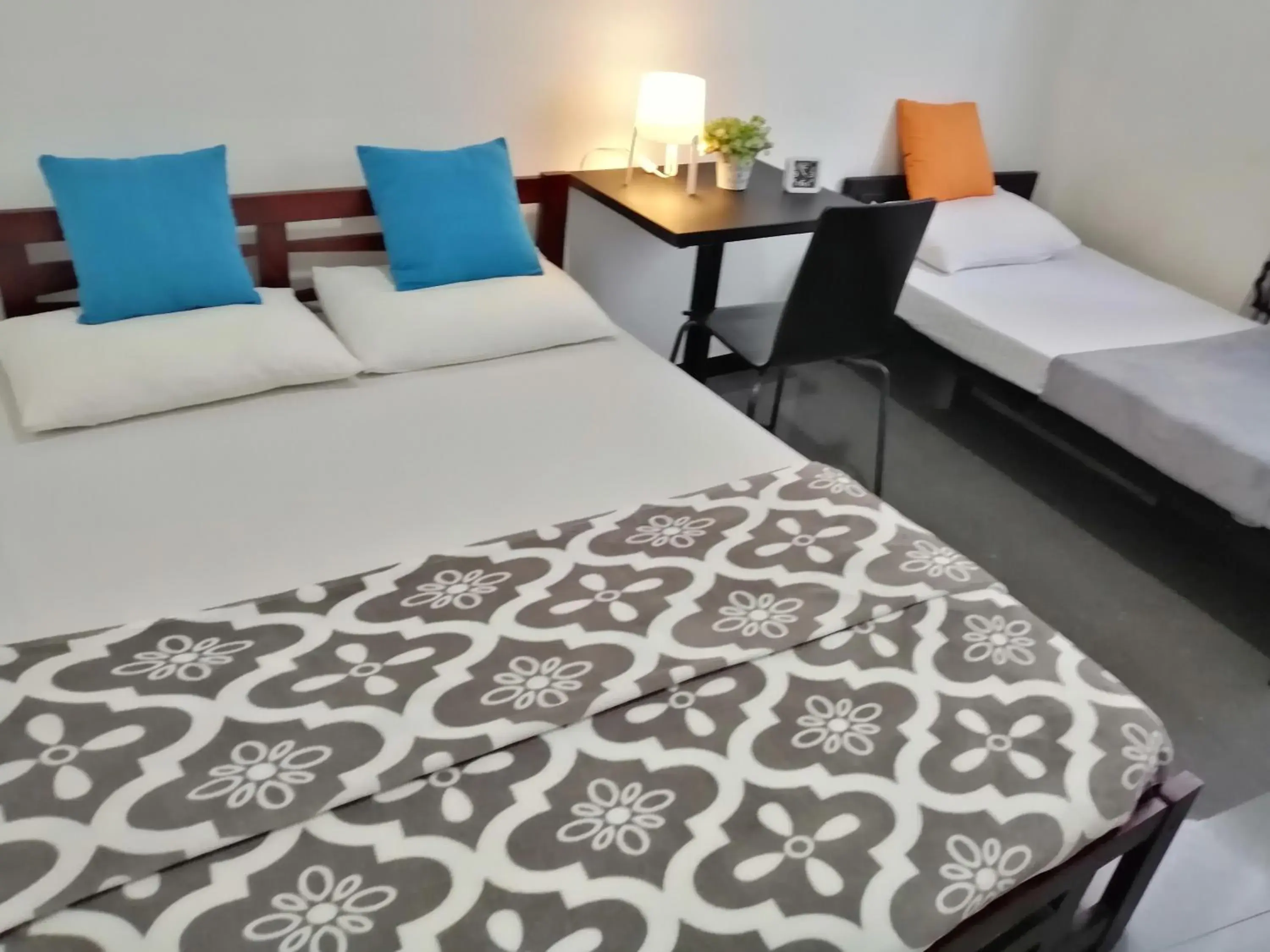 Family Room with Shared Bathroom - single occupancy in House of Seya Family Room with Shared Bathroom - single occupancy in House of Seya