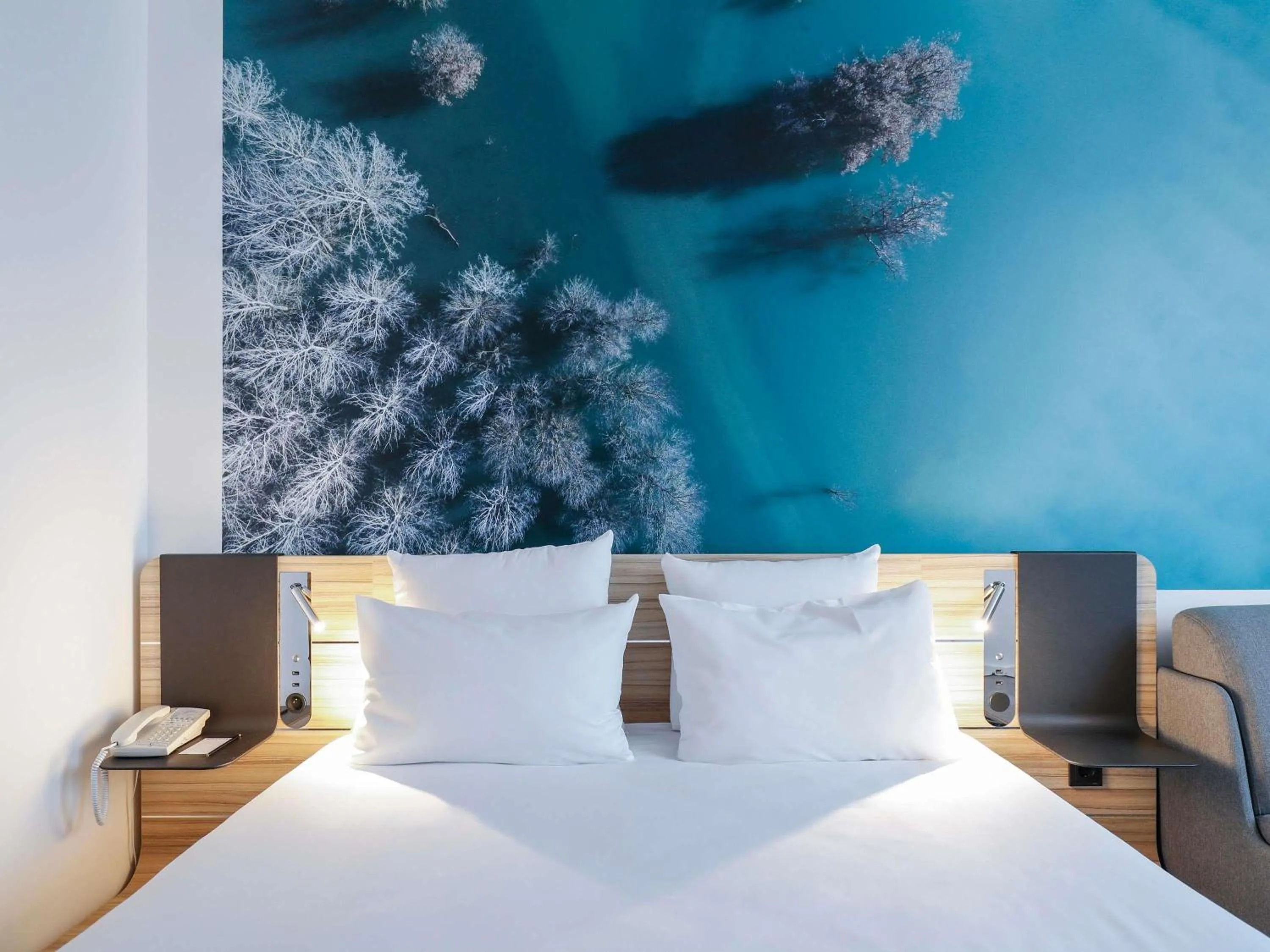 Bedroom, Bed in Novotel Luxembourg Centre