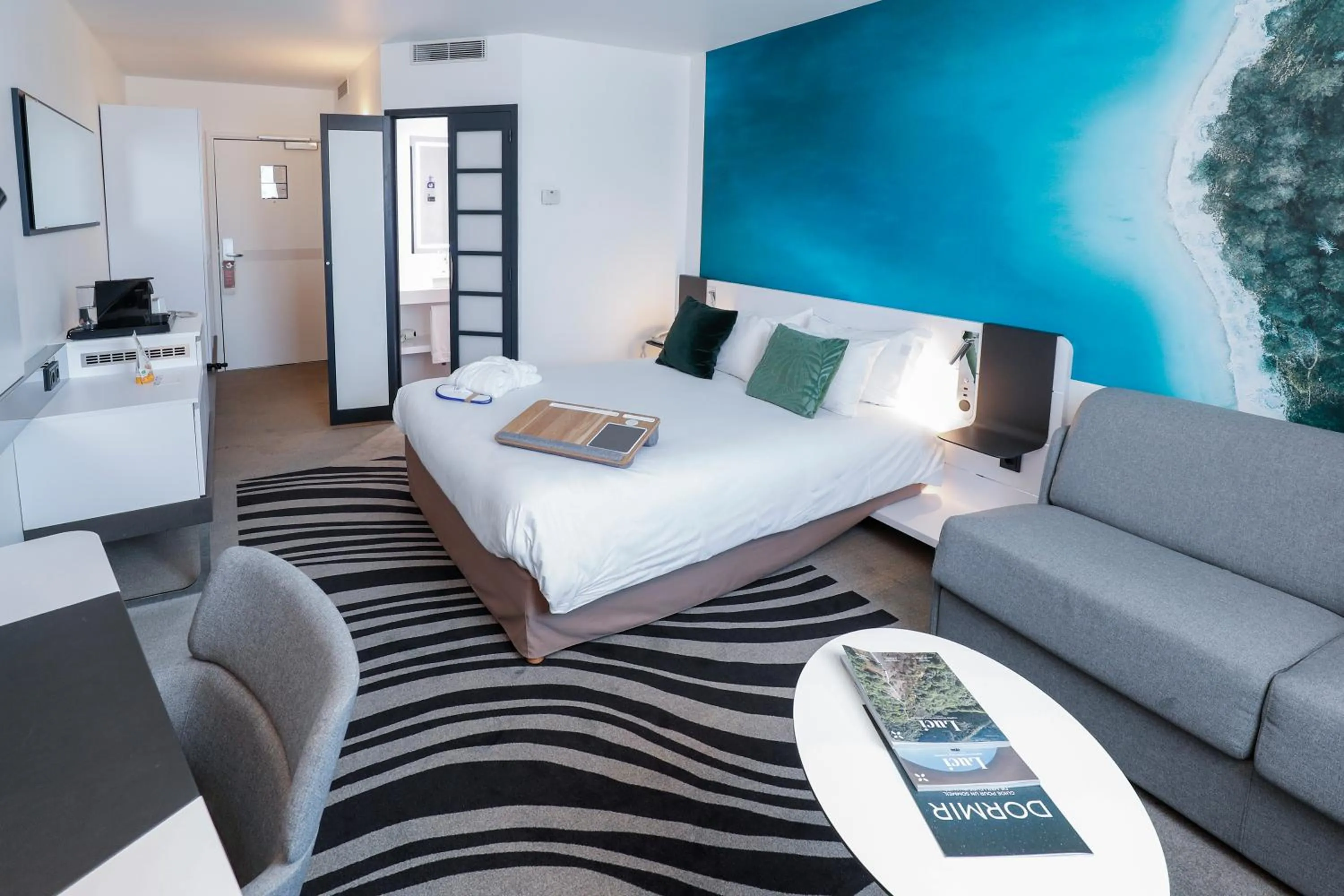 Bedroom, Bed in Novotel Luxembourg Centre