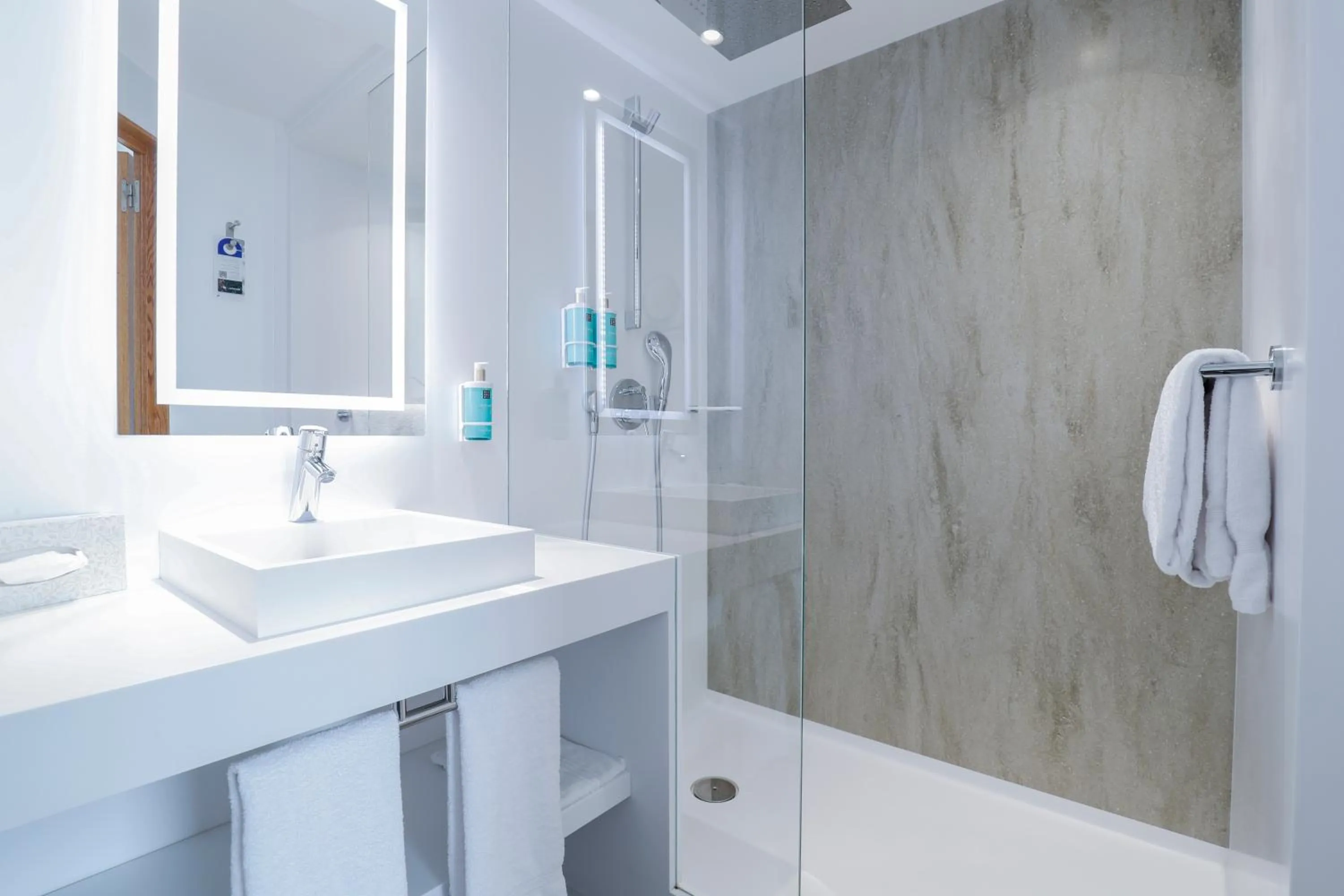 Bathroom in Novotel Luxembourg Centre