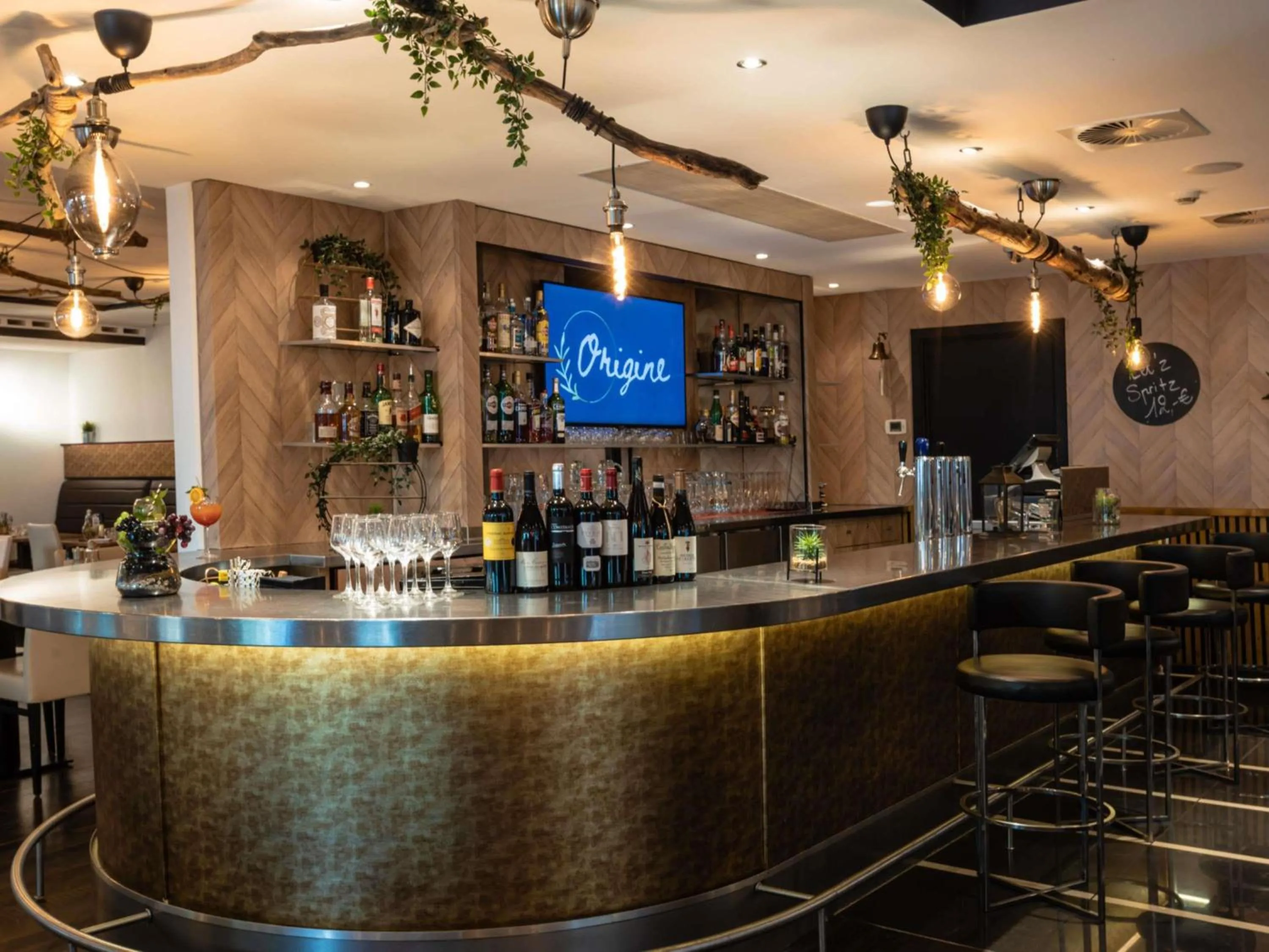 Lounge or bar in Novotel Luxembourg Centre