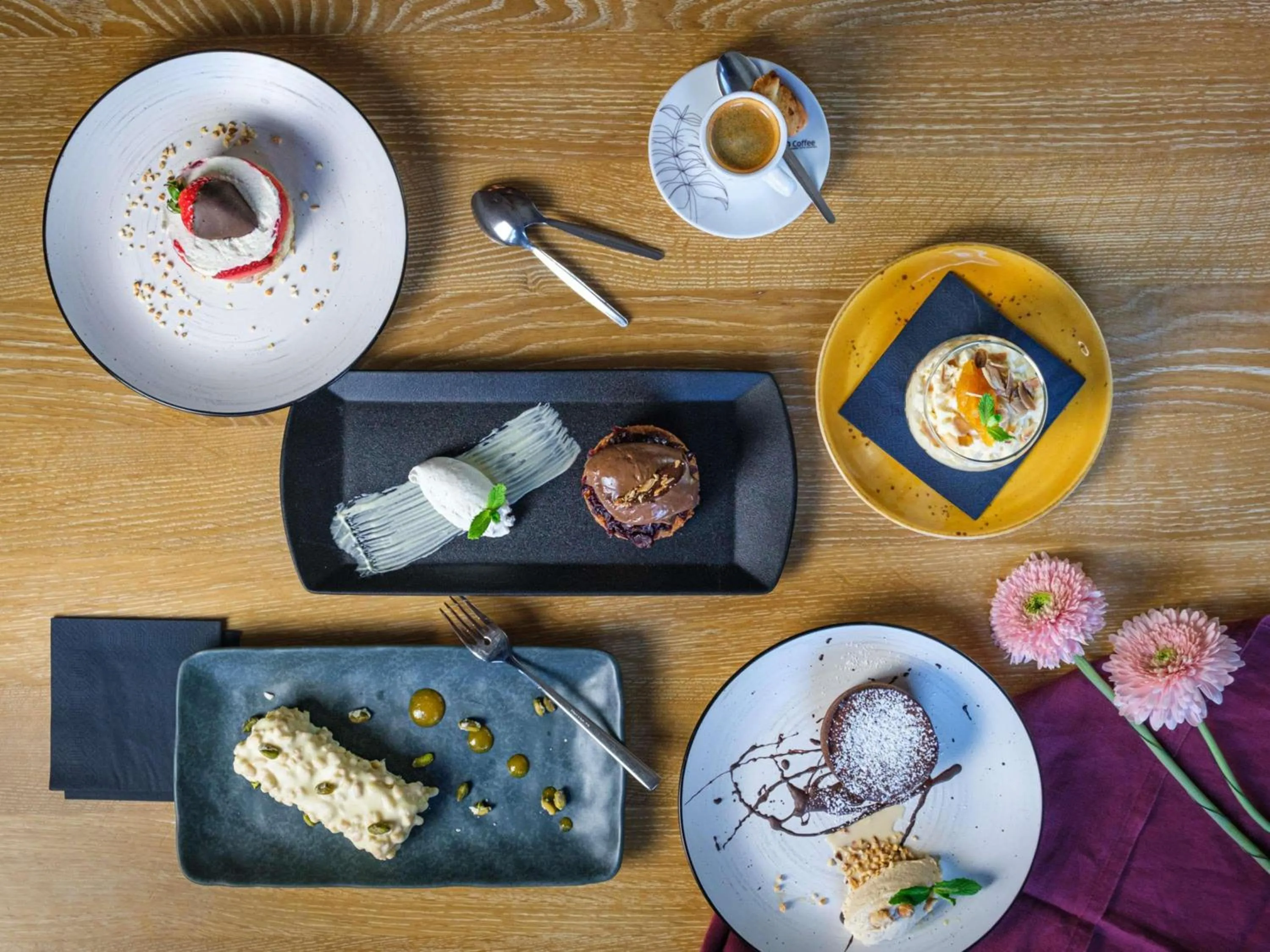 Restaurant/places to eat in Novotel Luxembourg Centre