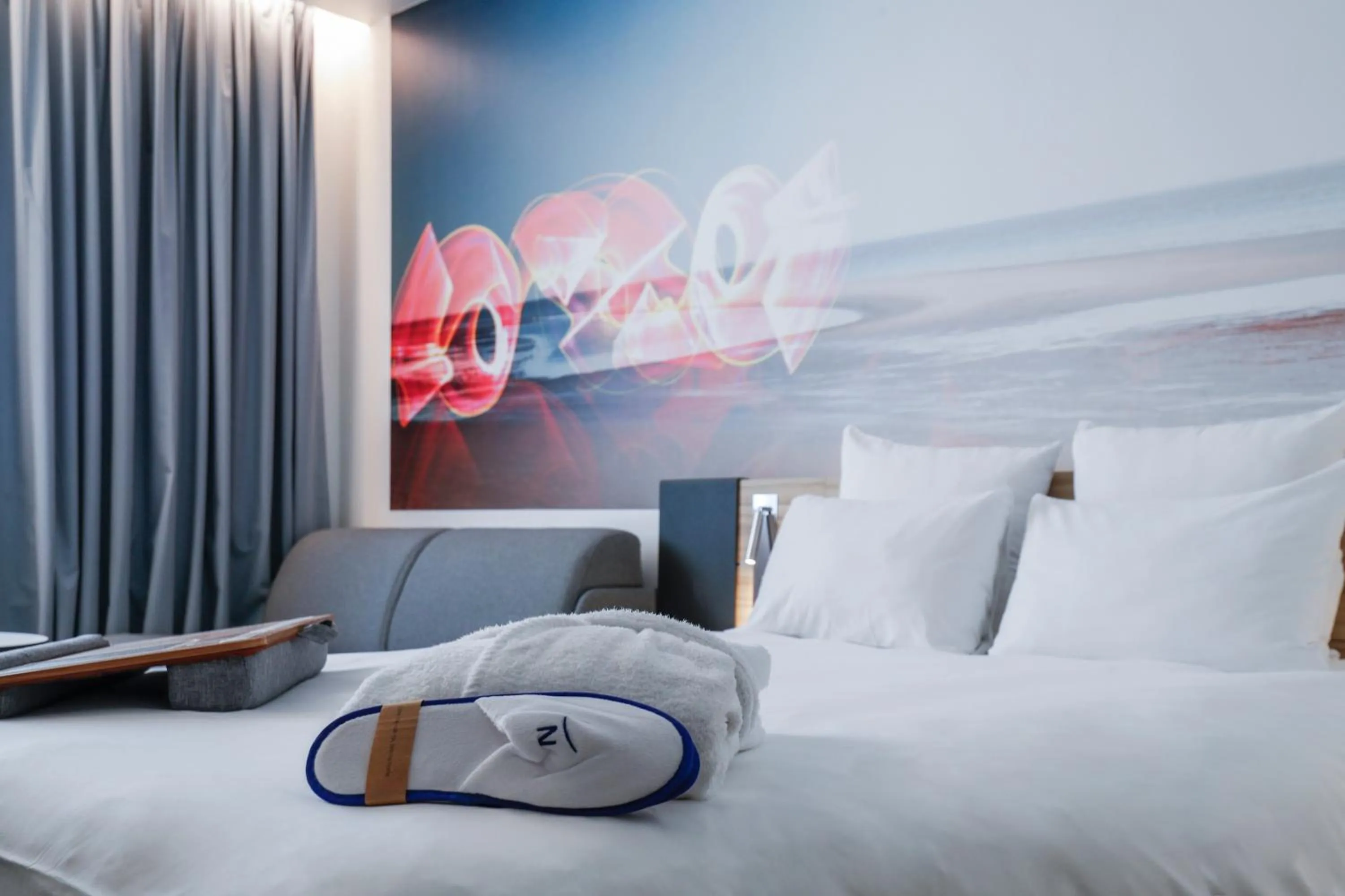 Bedroom, Bed in Novotel Luxembourg Centre