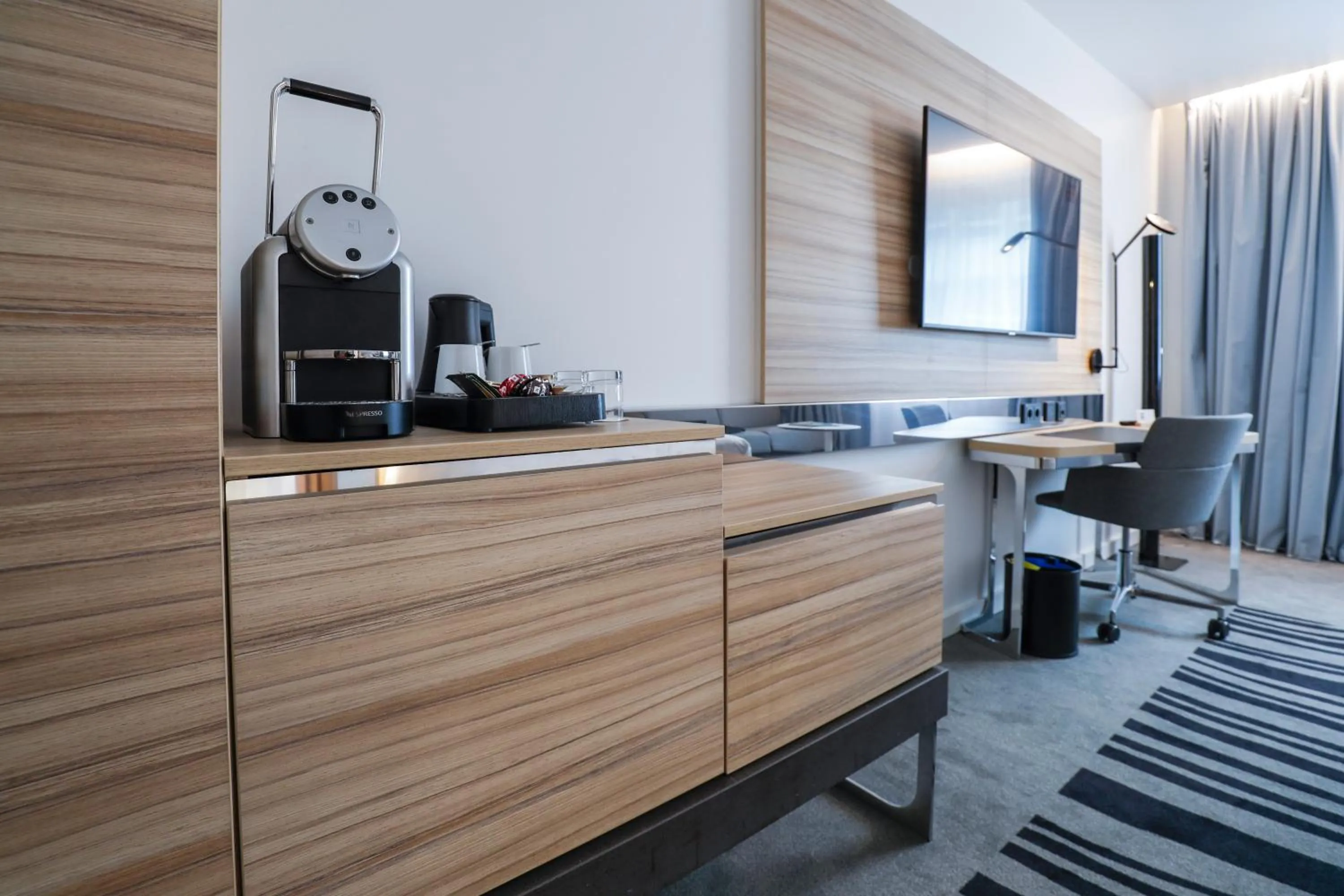 Bedroom in Novotel Luxembourg Centre