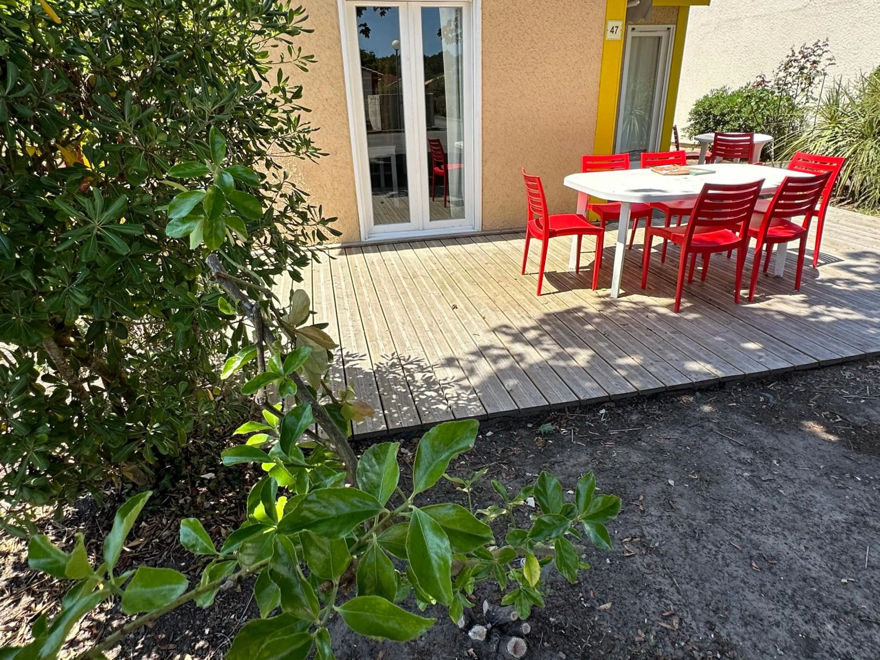 Patio in Résidence Mes Amours d'Enfants - Les Villas du Lac