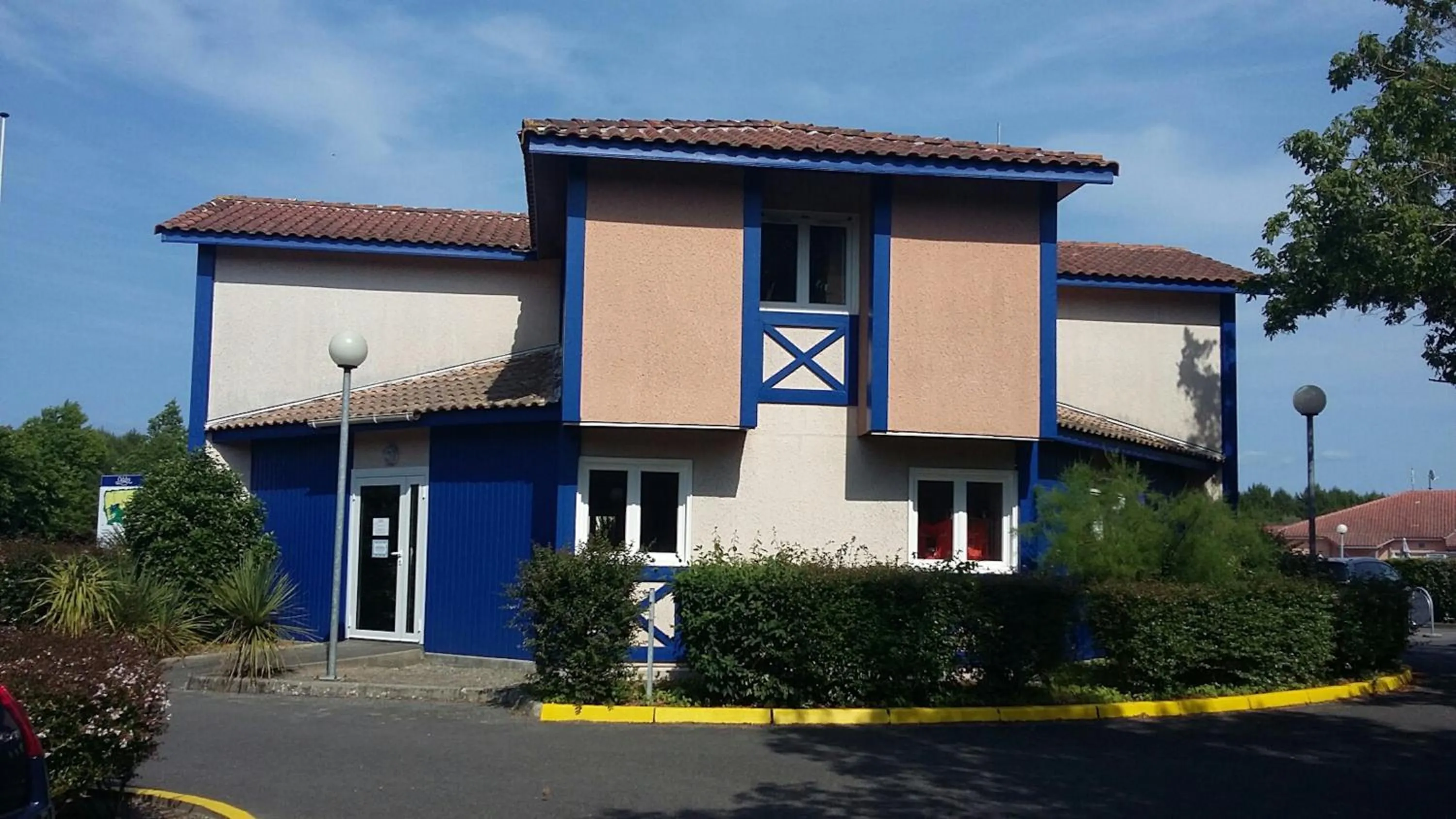 Property building in Résidence Mes Amours d'Enfants - Les Villas du Lac