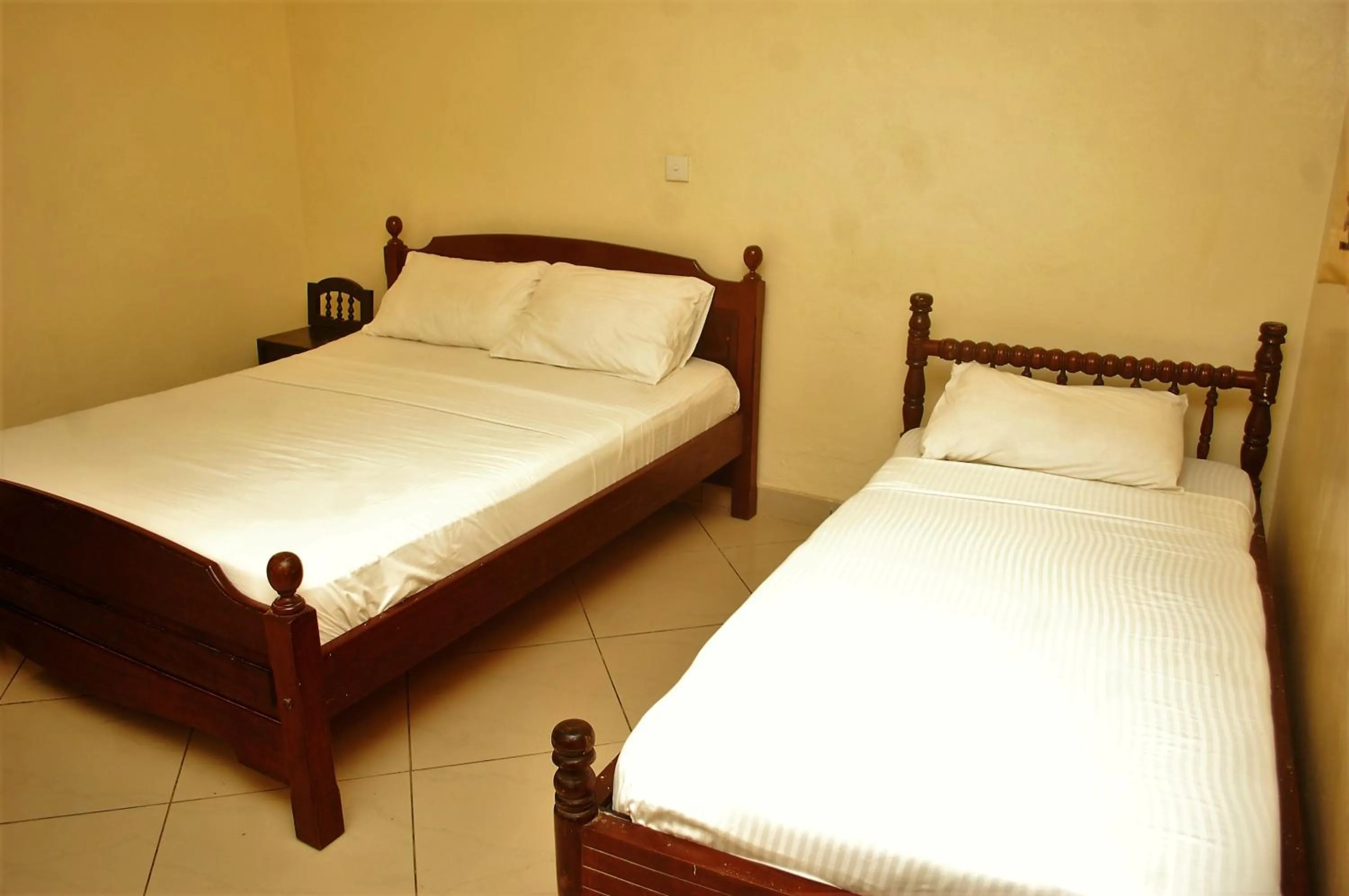 Bedroom, Bed in Regency Inn Tudor