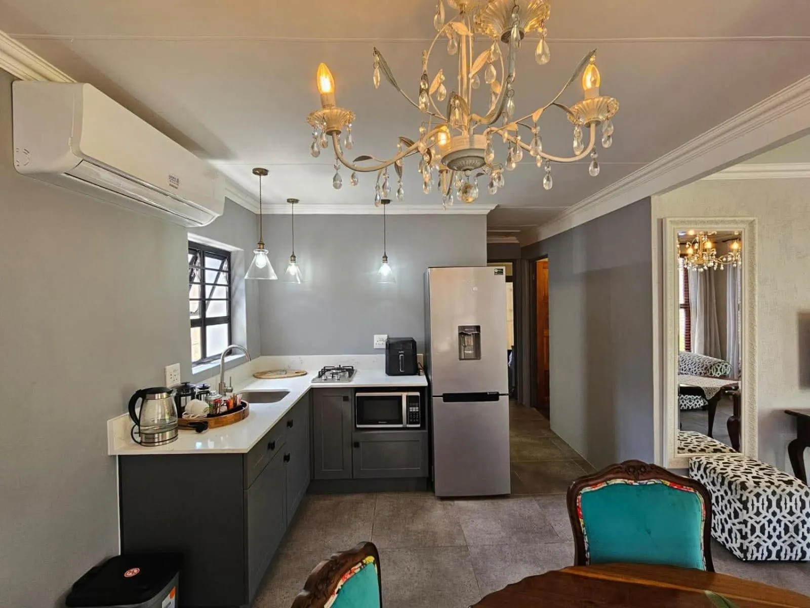 Kitchen or kitchenette in Villa Petit