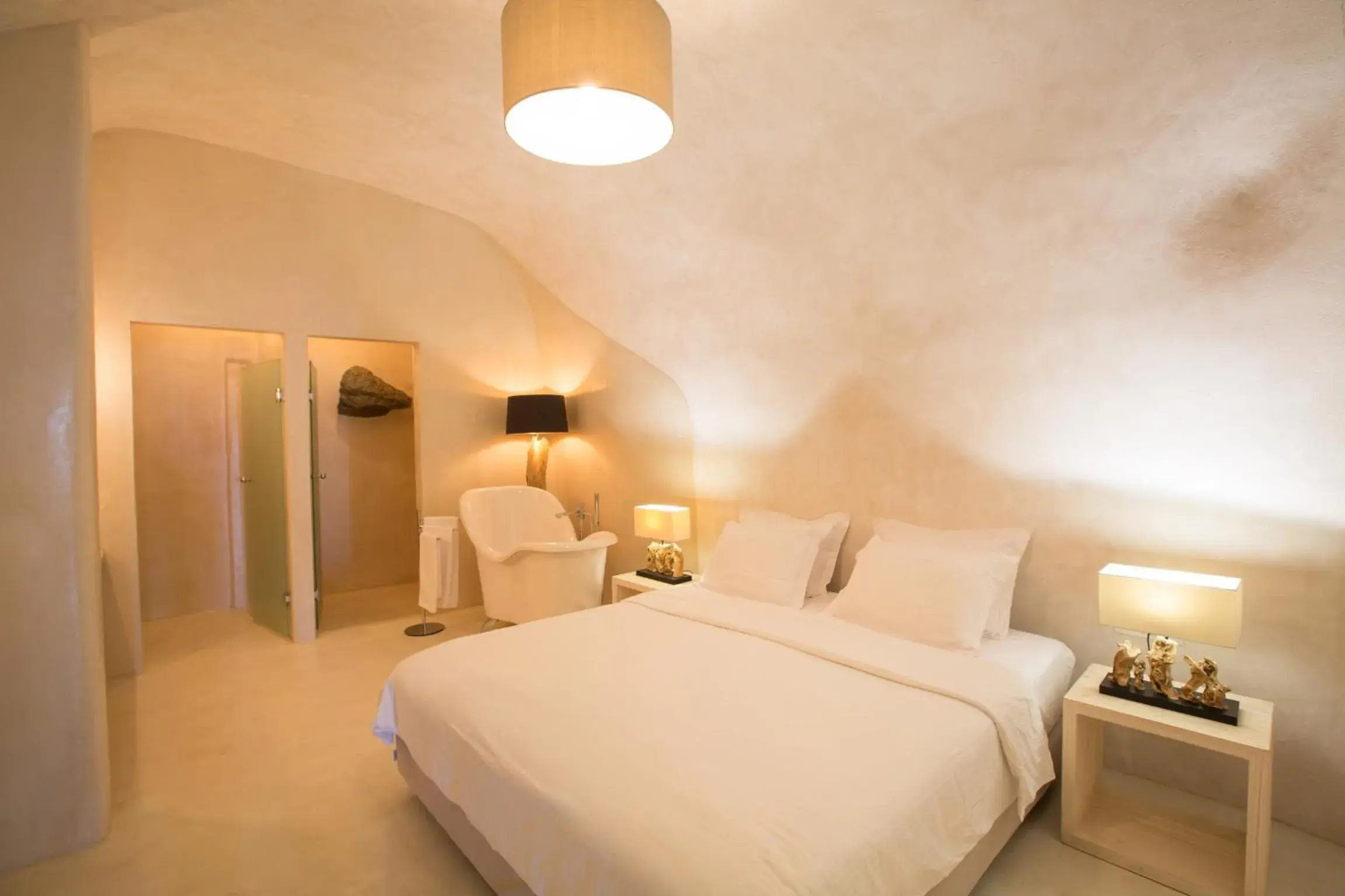 Cave Villa with Outdoor Hot Tub in The Dream Santorini Cave Villa with Outdoor Hot Tub in The Dream Santorini