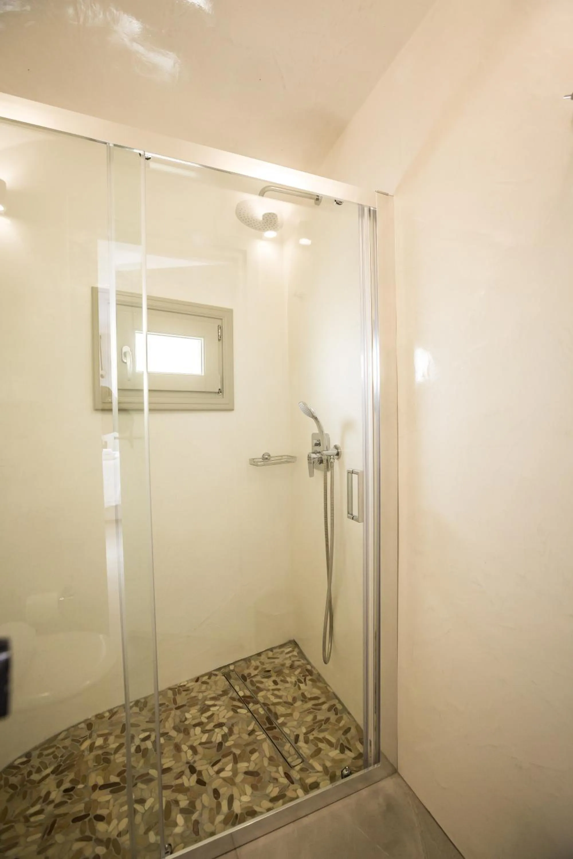 Time of day in The Dream Santorini