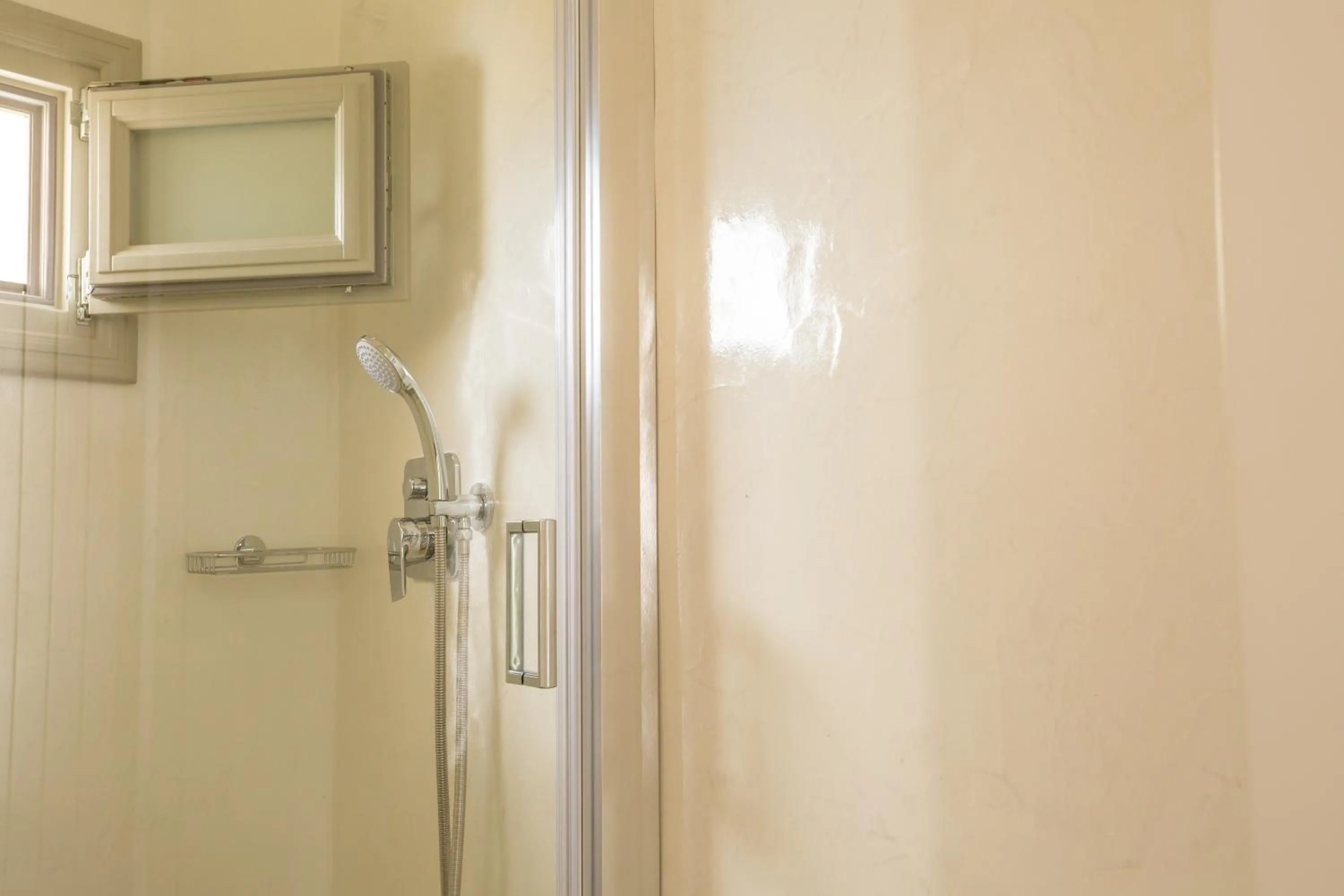 Time of day in The Dream Santorini