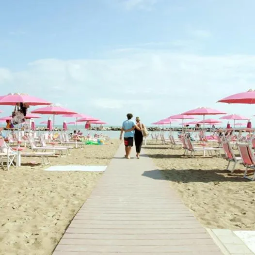 Beach in Hotel Villa Perazzini
