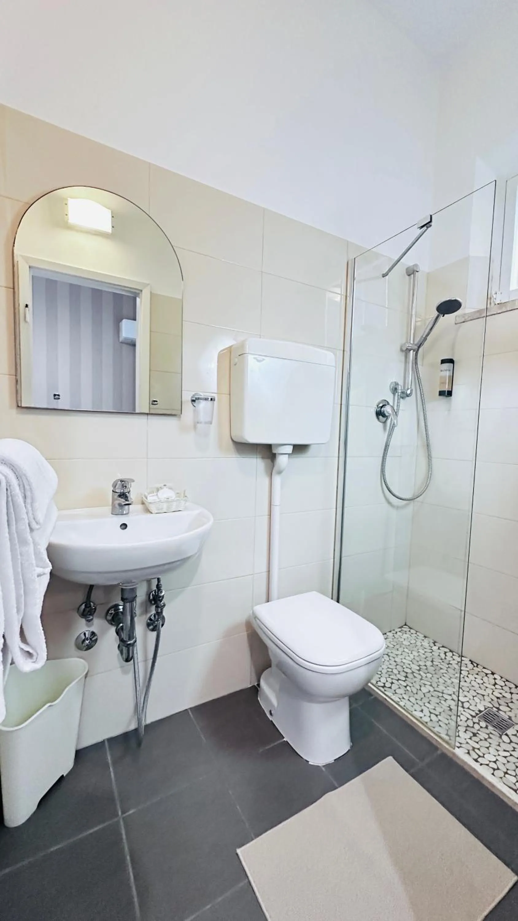 Bathroom in Hotel Villa Perazzini