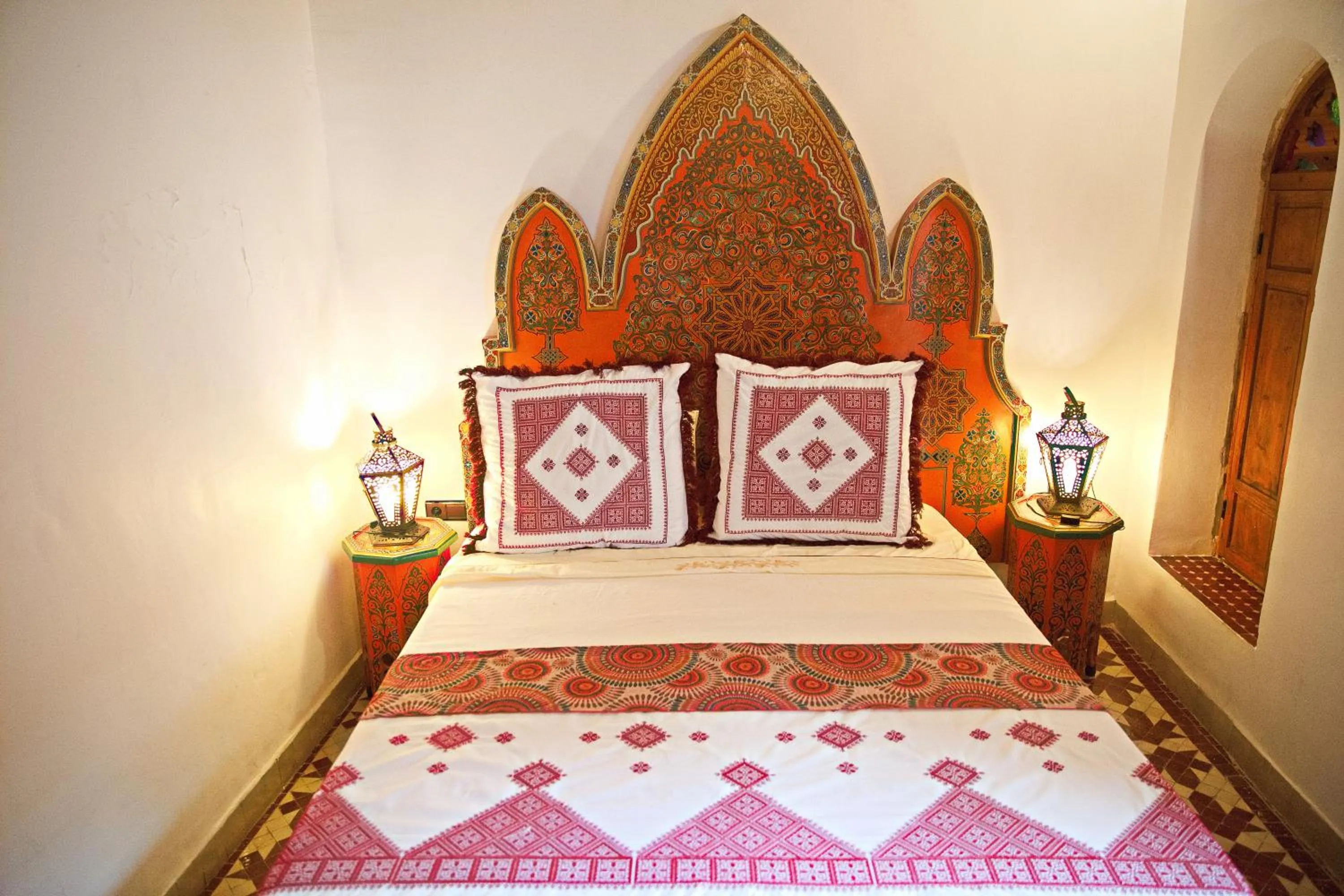 Bed in Riad Ouliya
