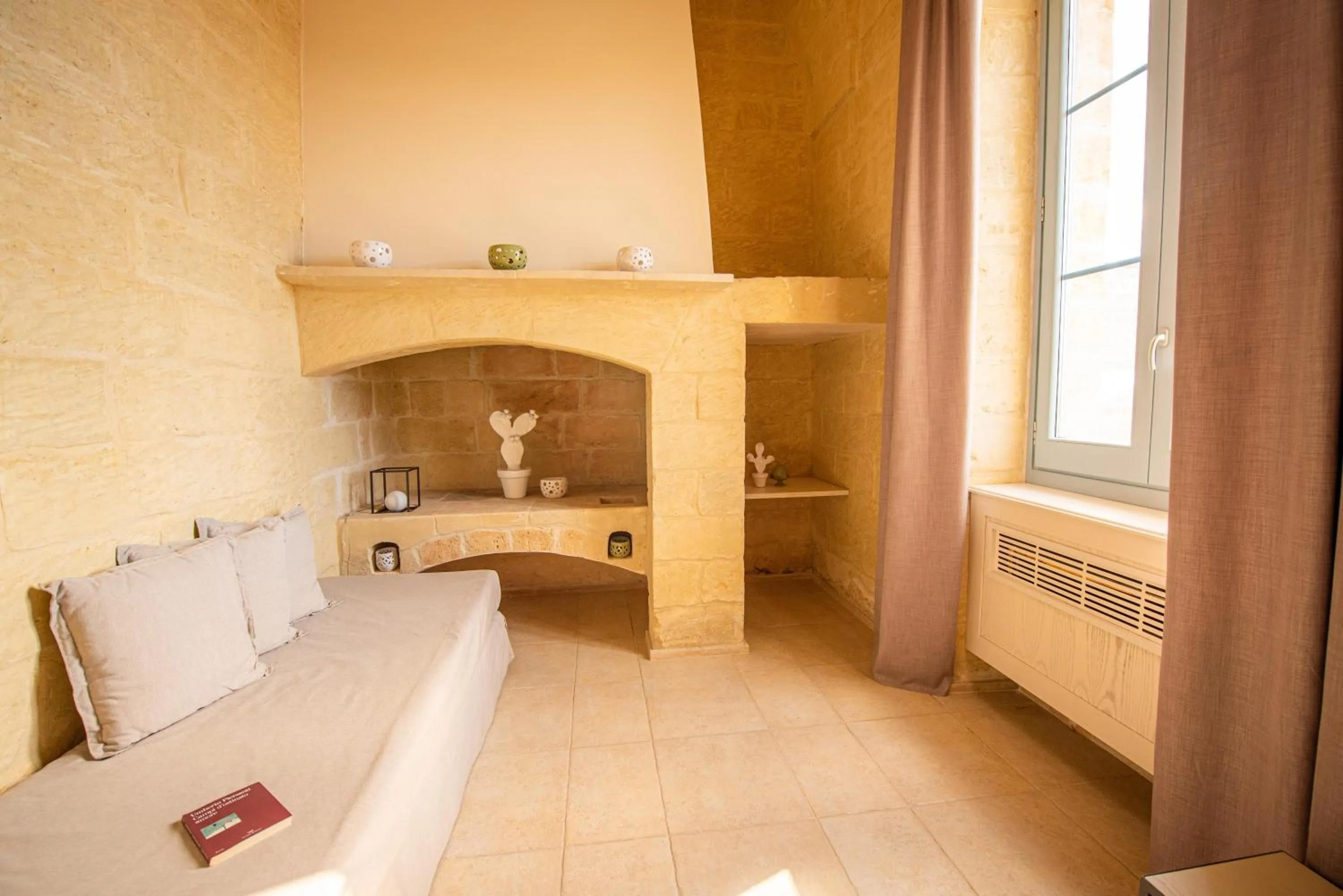 Bed in Relais Masseria Le Cesine - CDSHotels